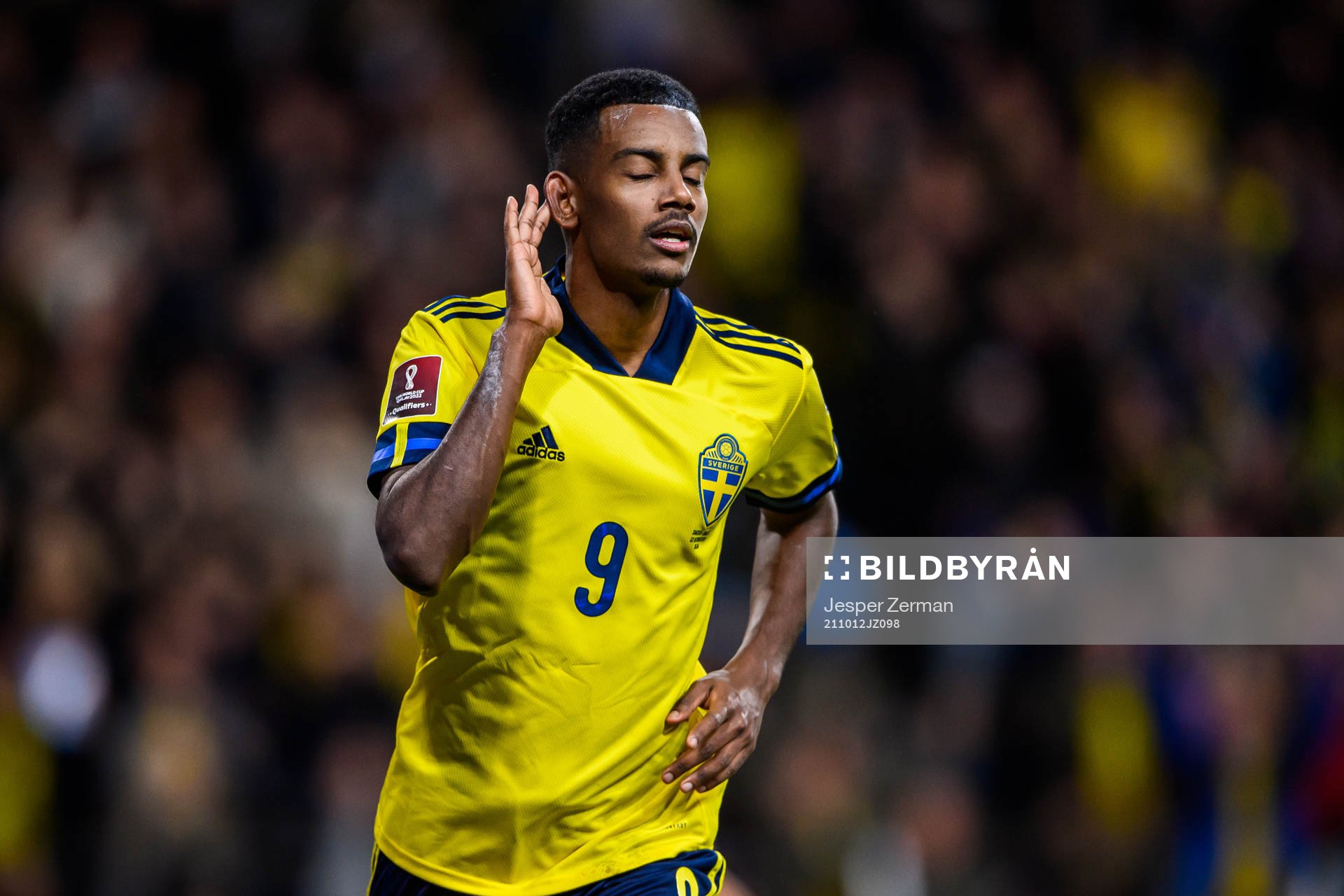 Alexander Isak of Sweden celebrates