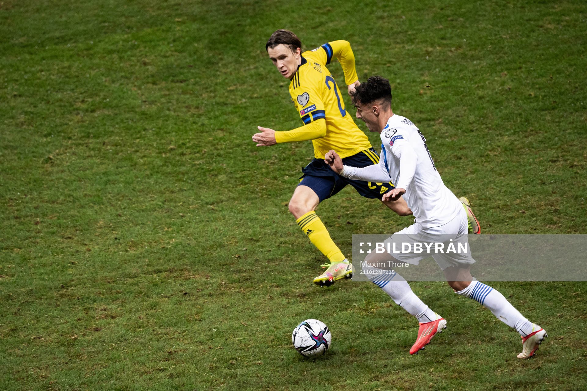 Kristoffer Olsson of Sweden and Dimitris Giannoulis of