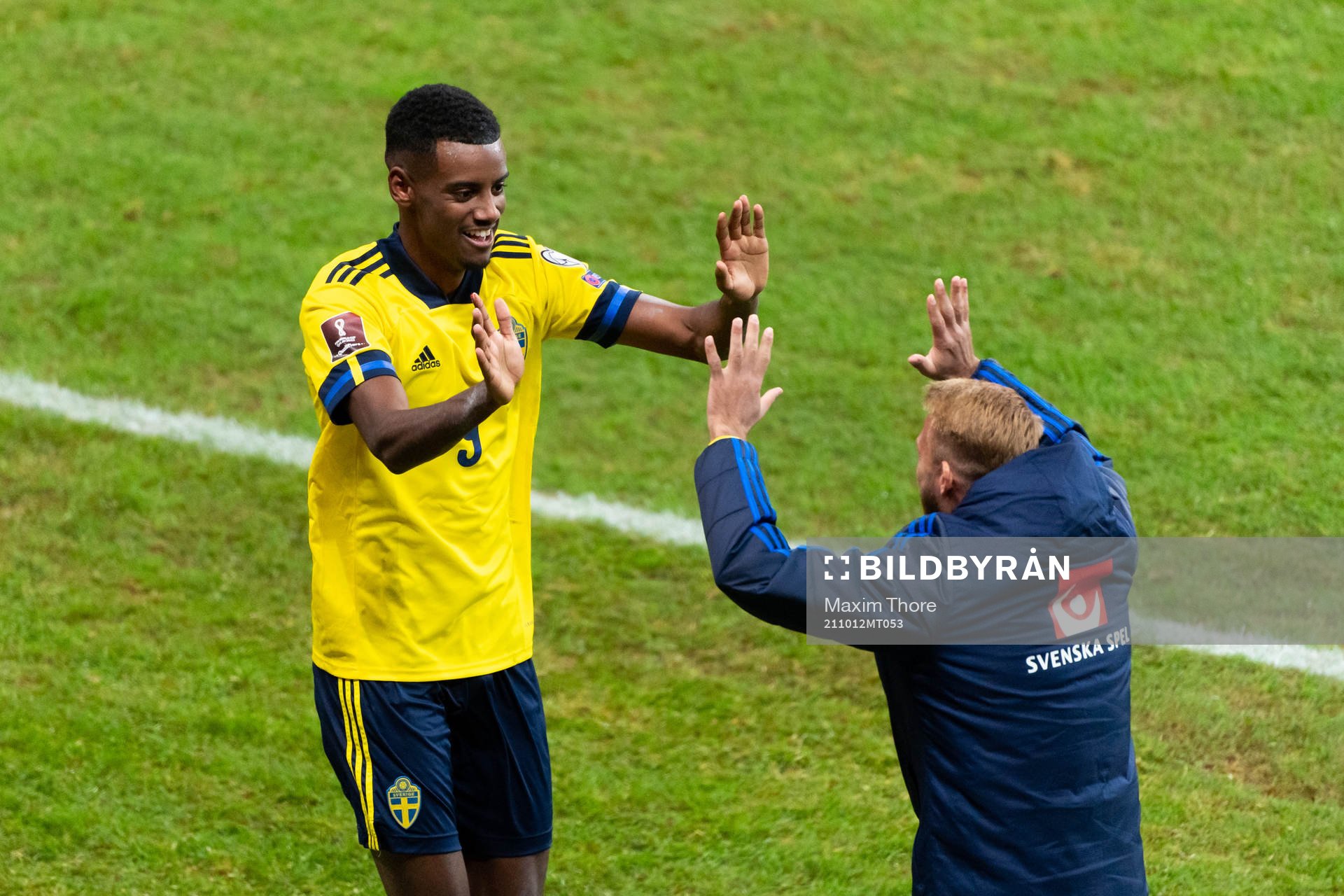 Alexander Isak of Sweden celebrates