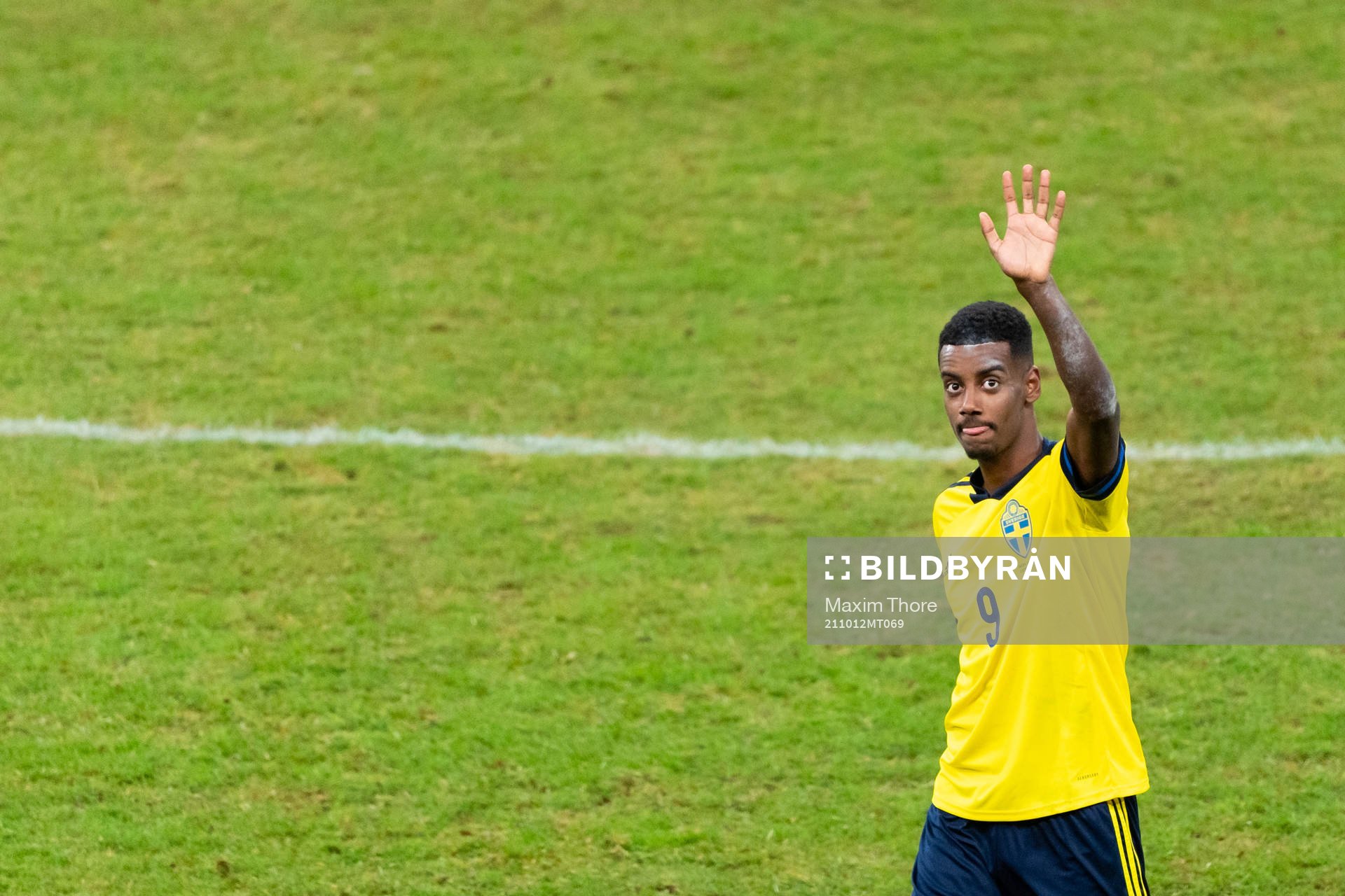 Alexander Isak of Sweden celebrates