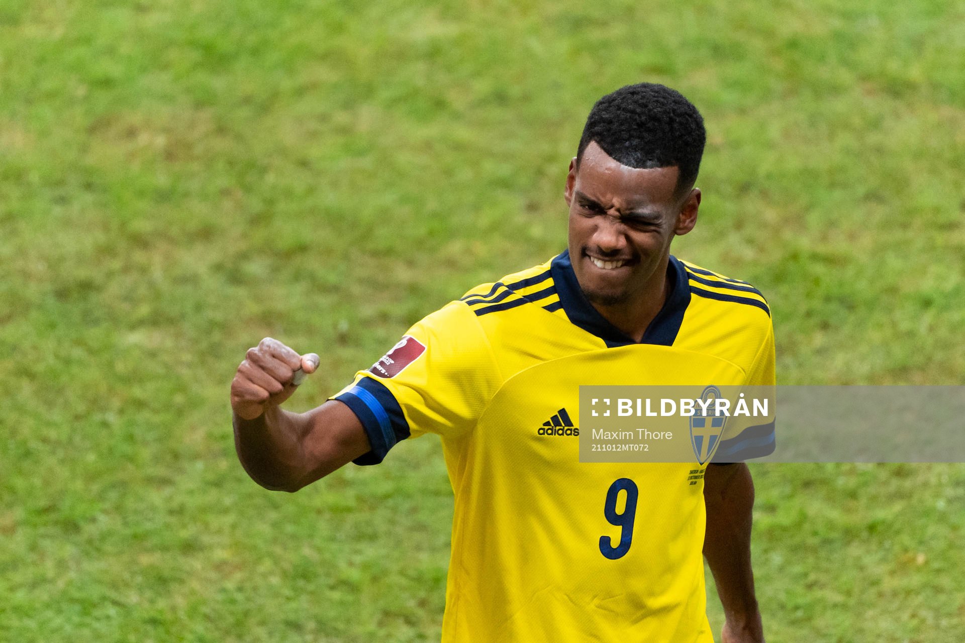 Alexander Isak of Sweden celebrates