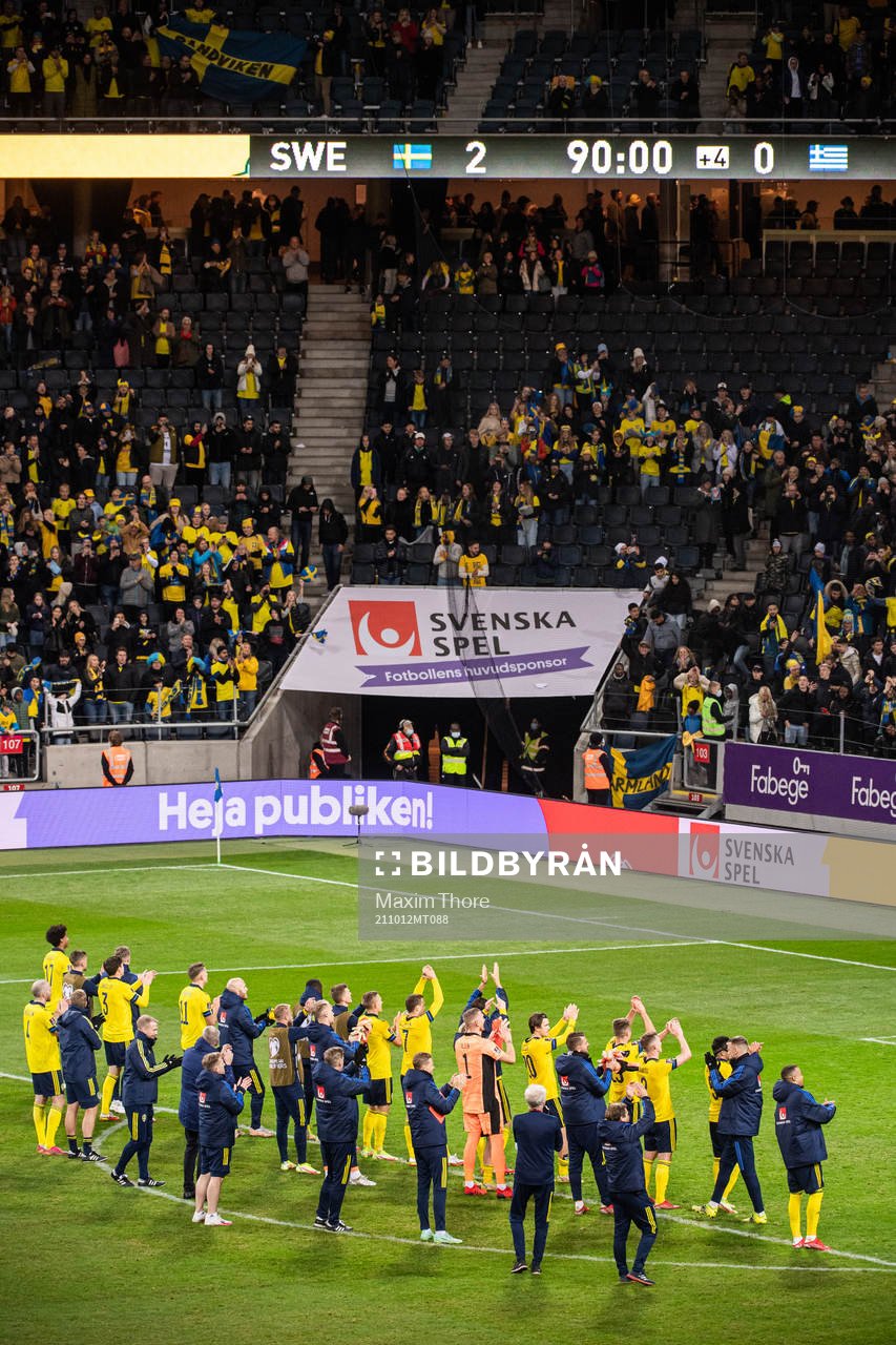 Players of Sweden celebrates after the FIFA World Cup Qualifier football match between Sweden and Greece on October 12, 2021 in Stockholm.