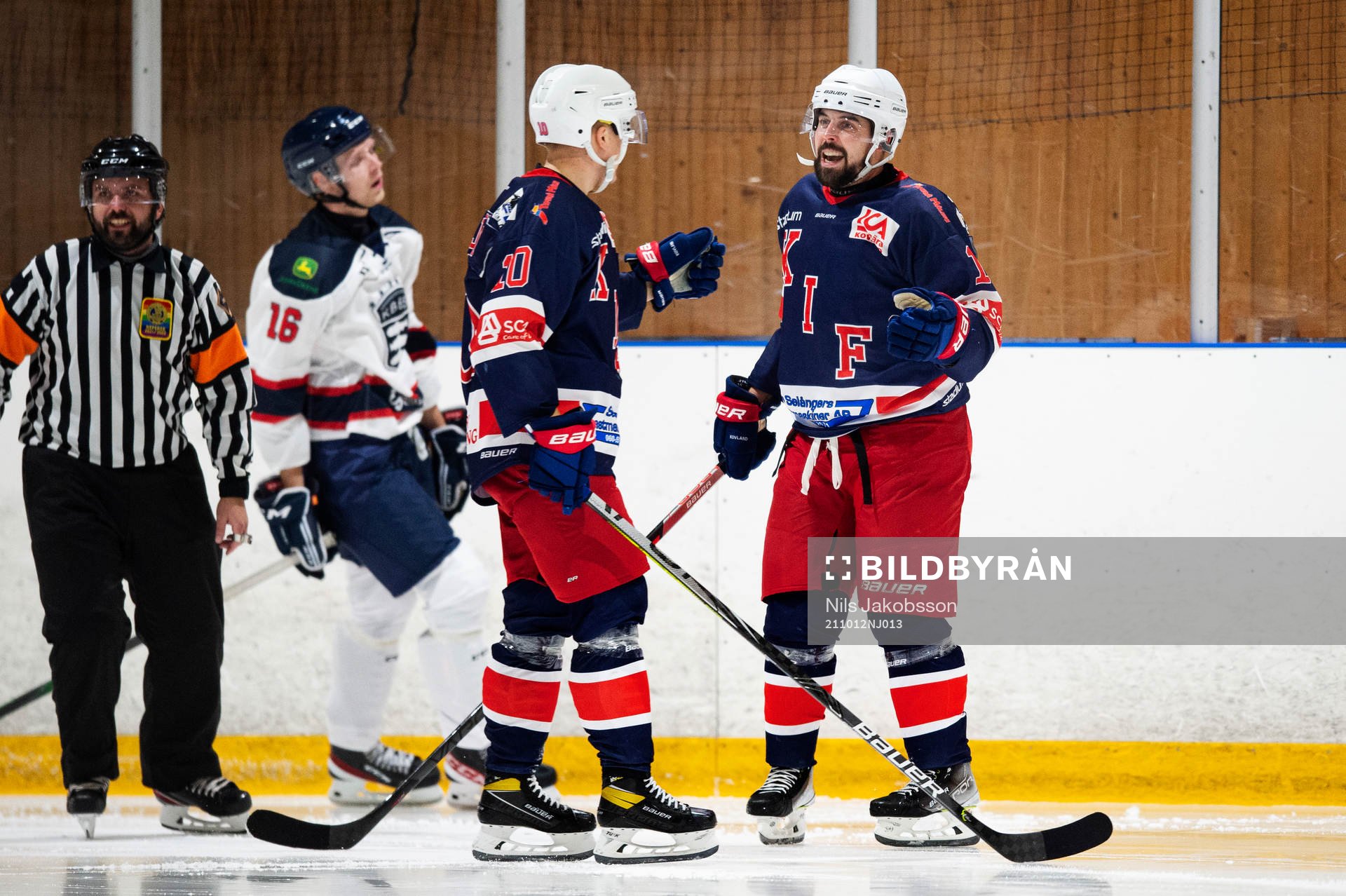 Kovlands Markus Kinisjärvi och Christopher Erixon jublar