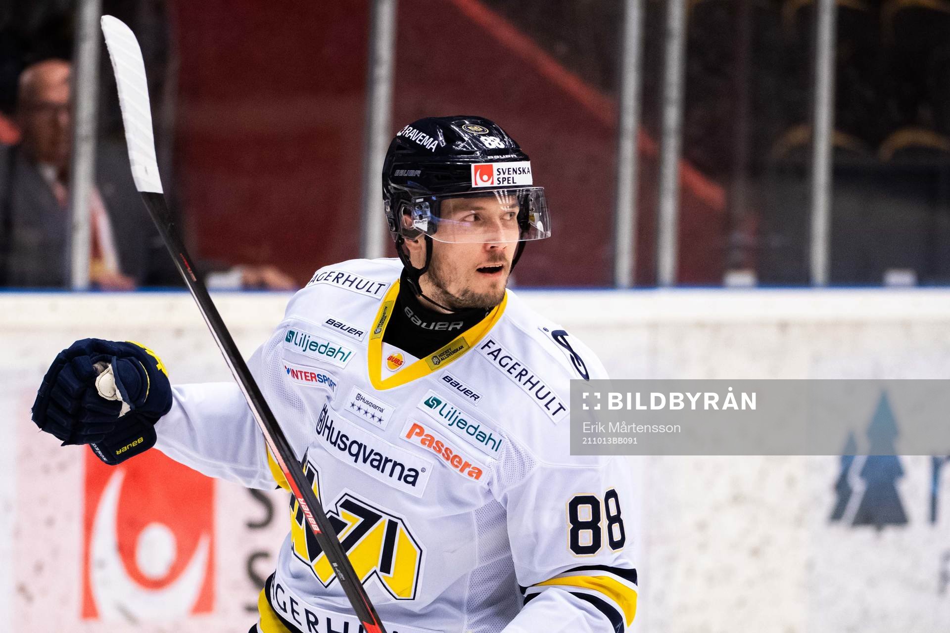 s Jesper Kokkonen jublar