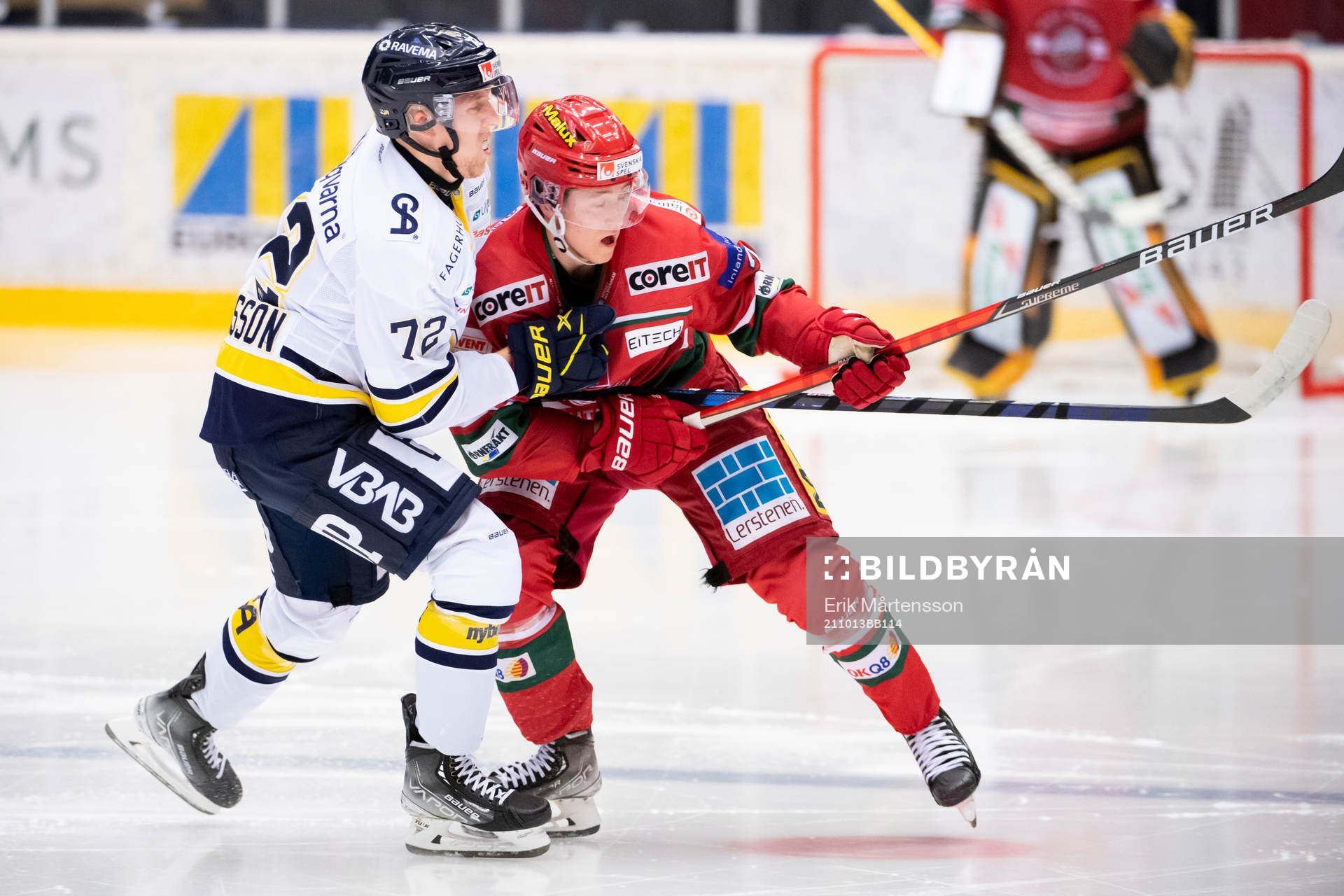 s Jonathan Davidsson och Modos Filip Hansa