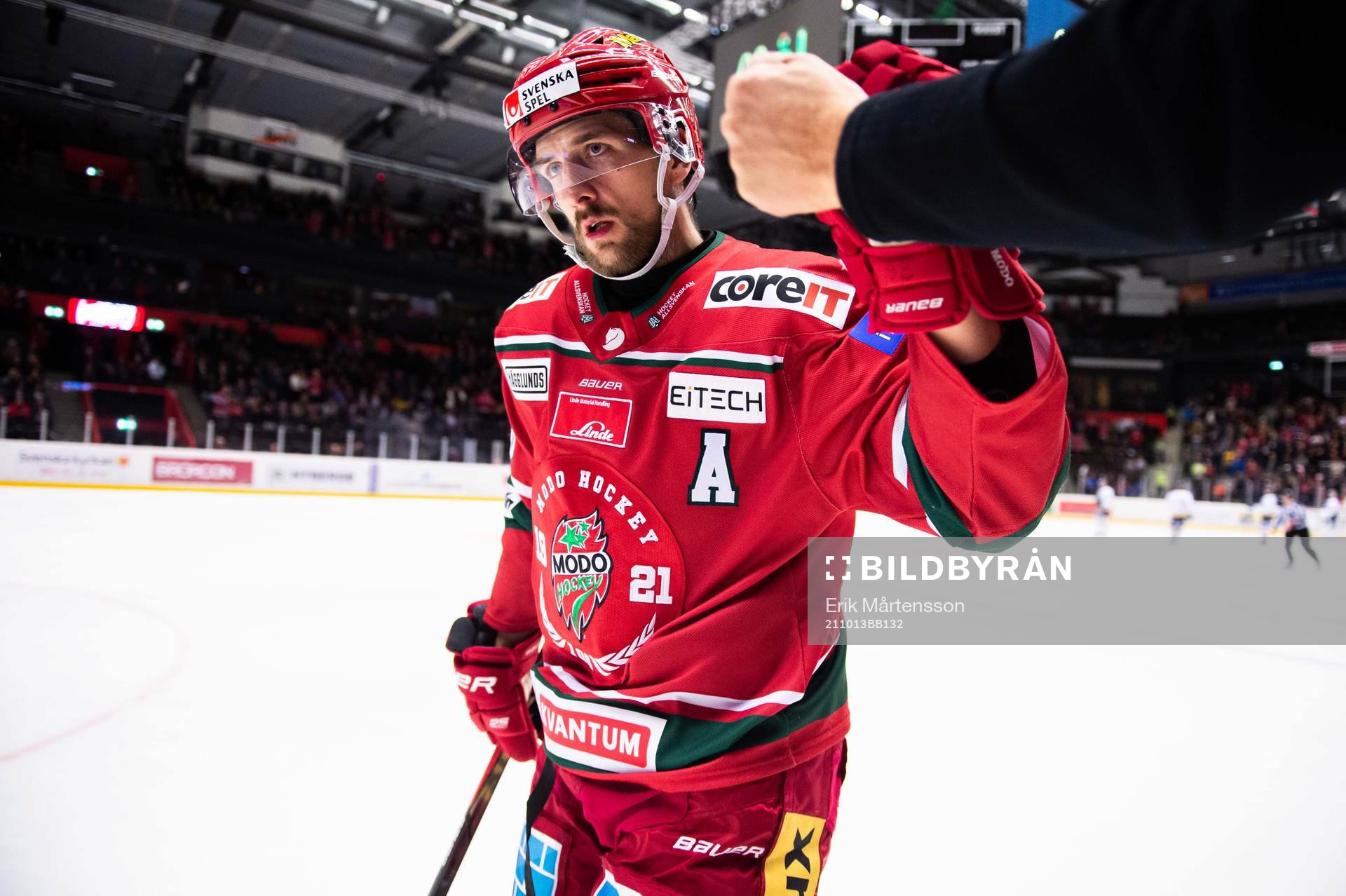 Modos Emil Wahlberg jublar