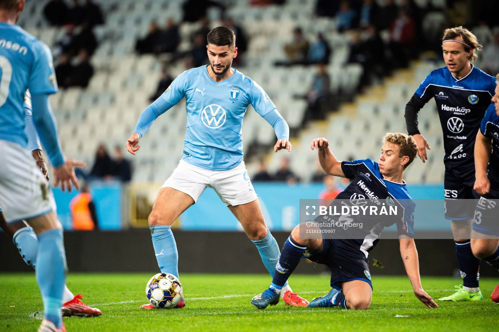 Malmö FFs Antonio Colak och Onsalas William Berglund
