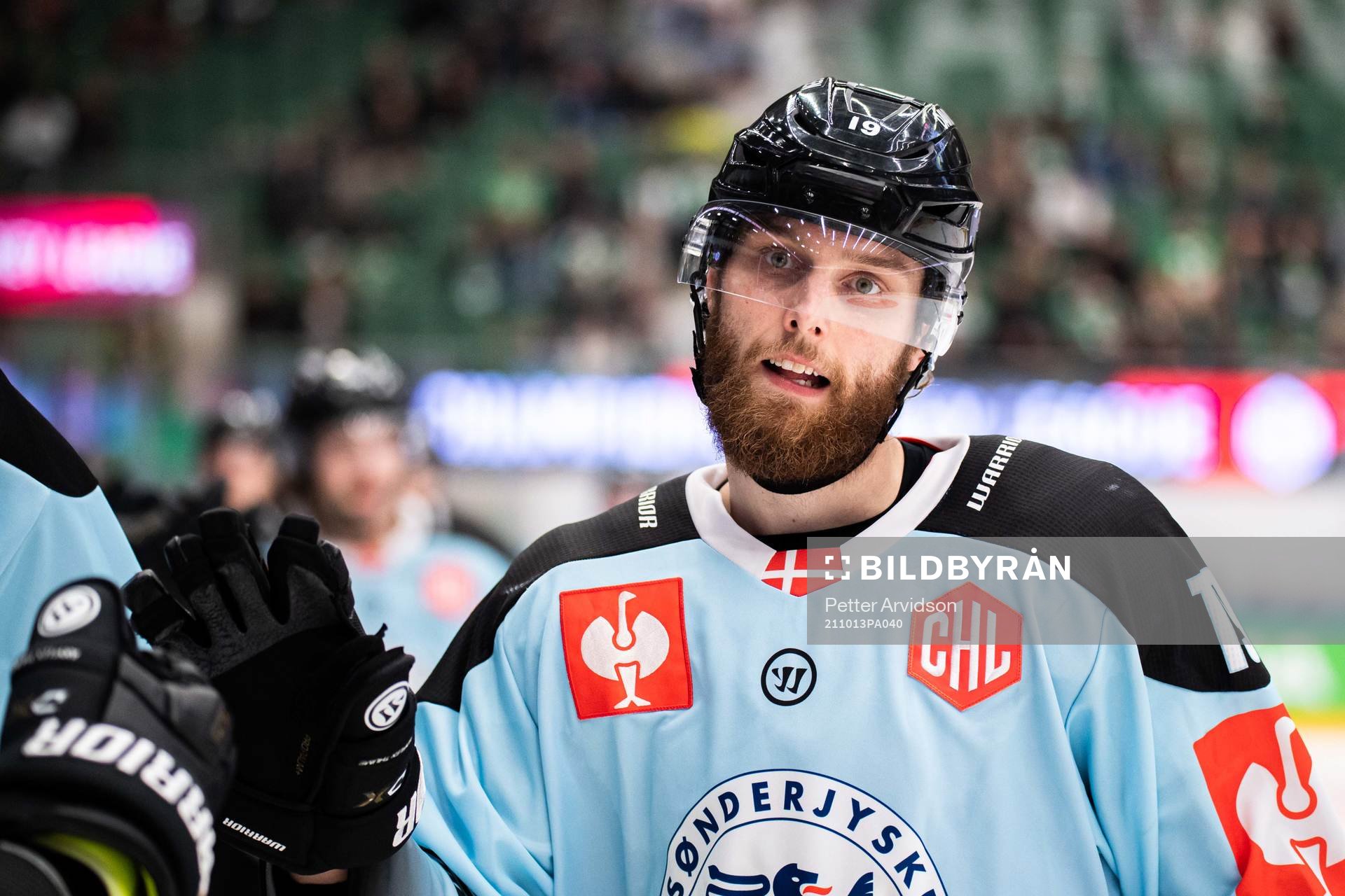 Martin Eskildsen of SønderjyskE celebrate