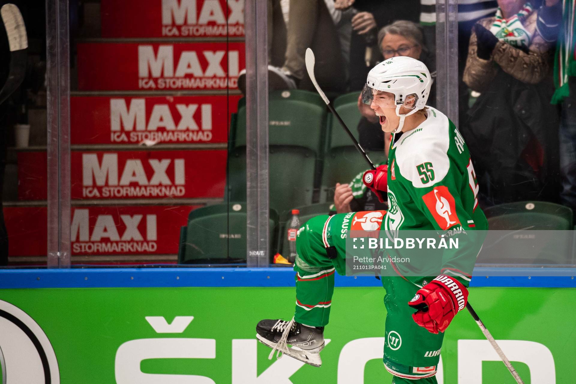 William Strömgren of Rögle  celebrate