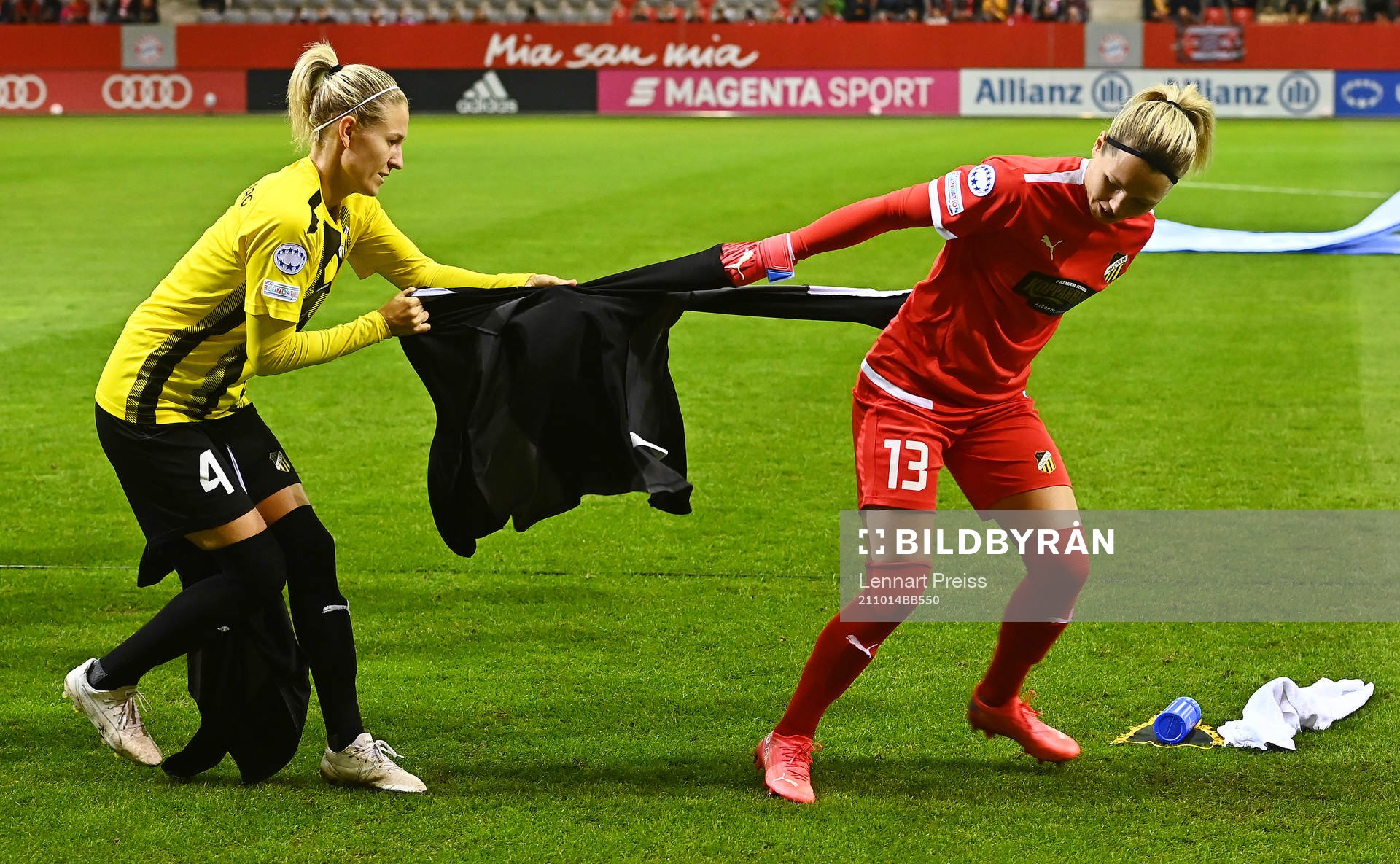 Emma Kullberg and goalkeeper Jennifer Falk of Häcken