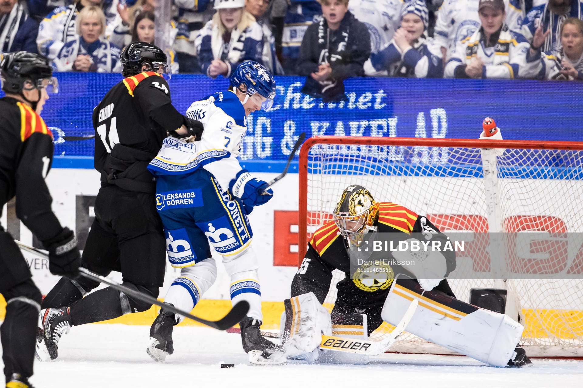 Brynäs Oscar Eklind och Leksands Ben Thomas och Brynäs
