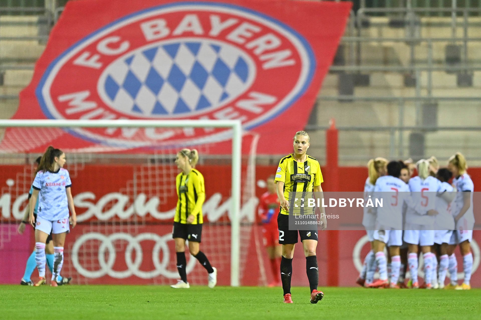 Stine Larsen of Häcken looks dejected