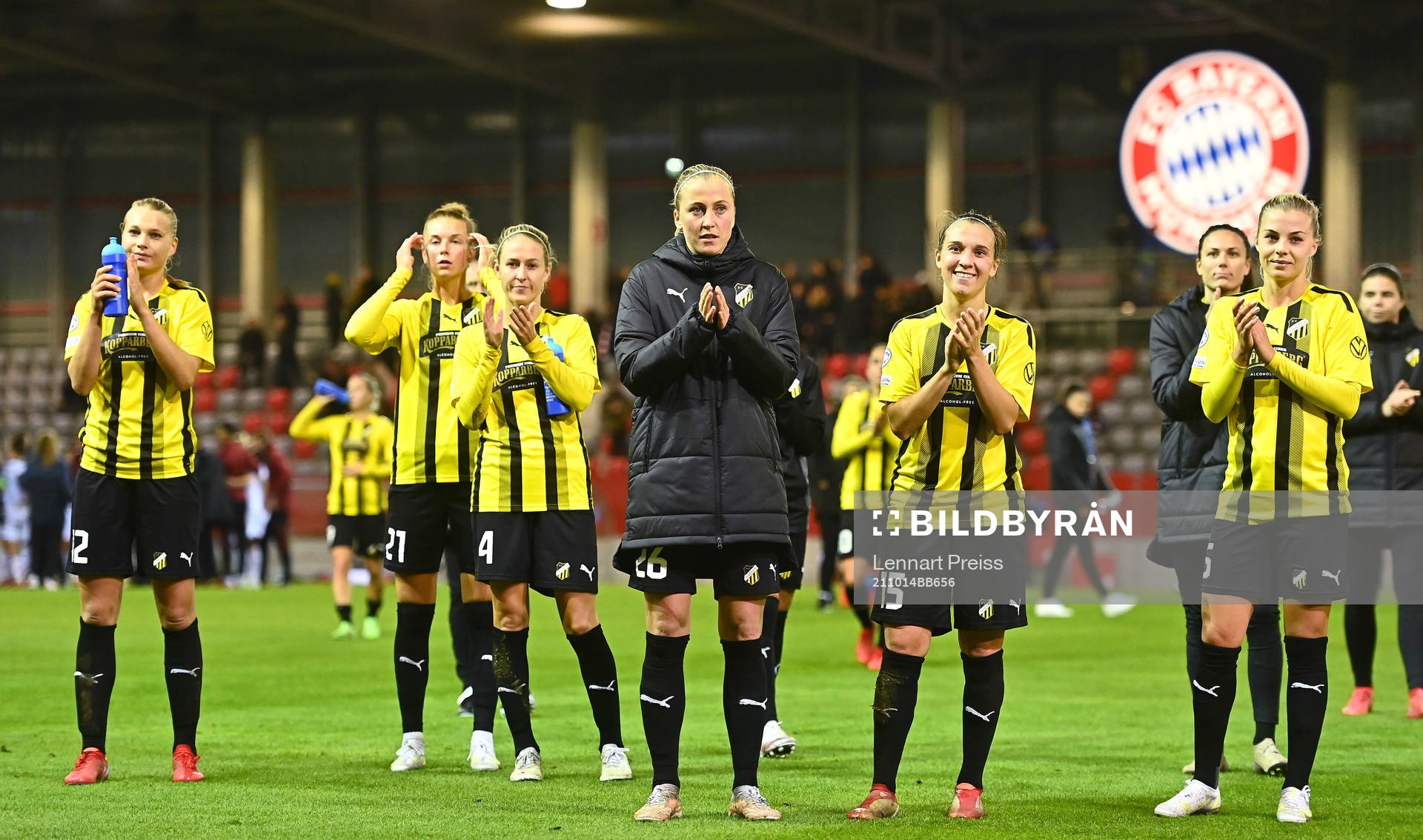 Players of Häcken looks dejected