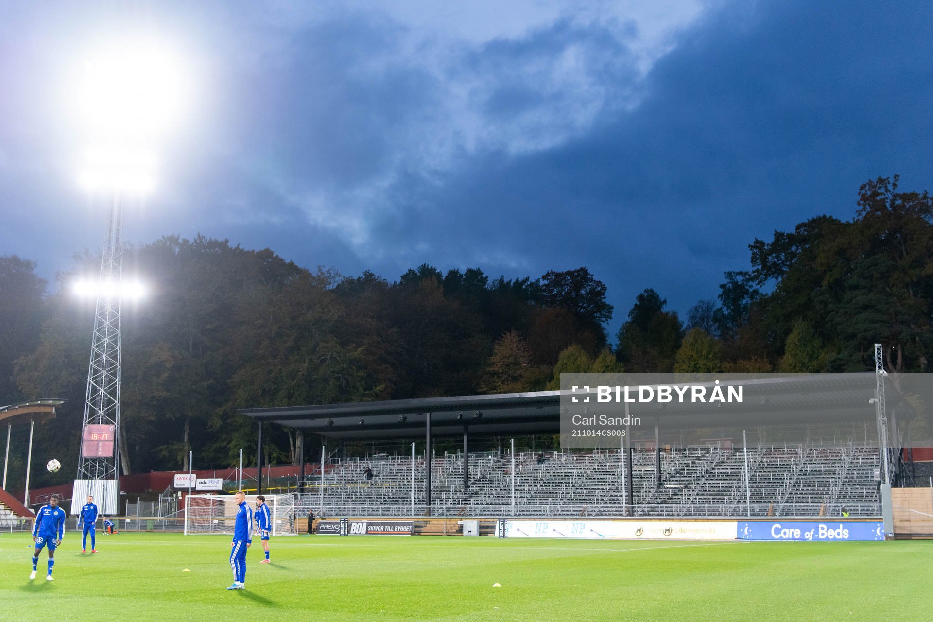 En av de nya läktarna på Stadsparksvallen