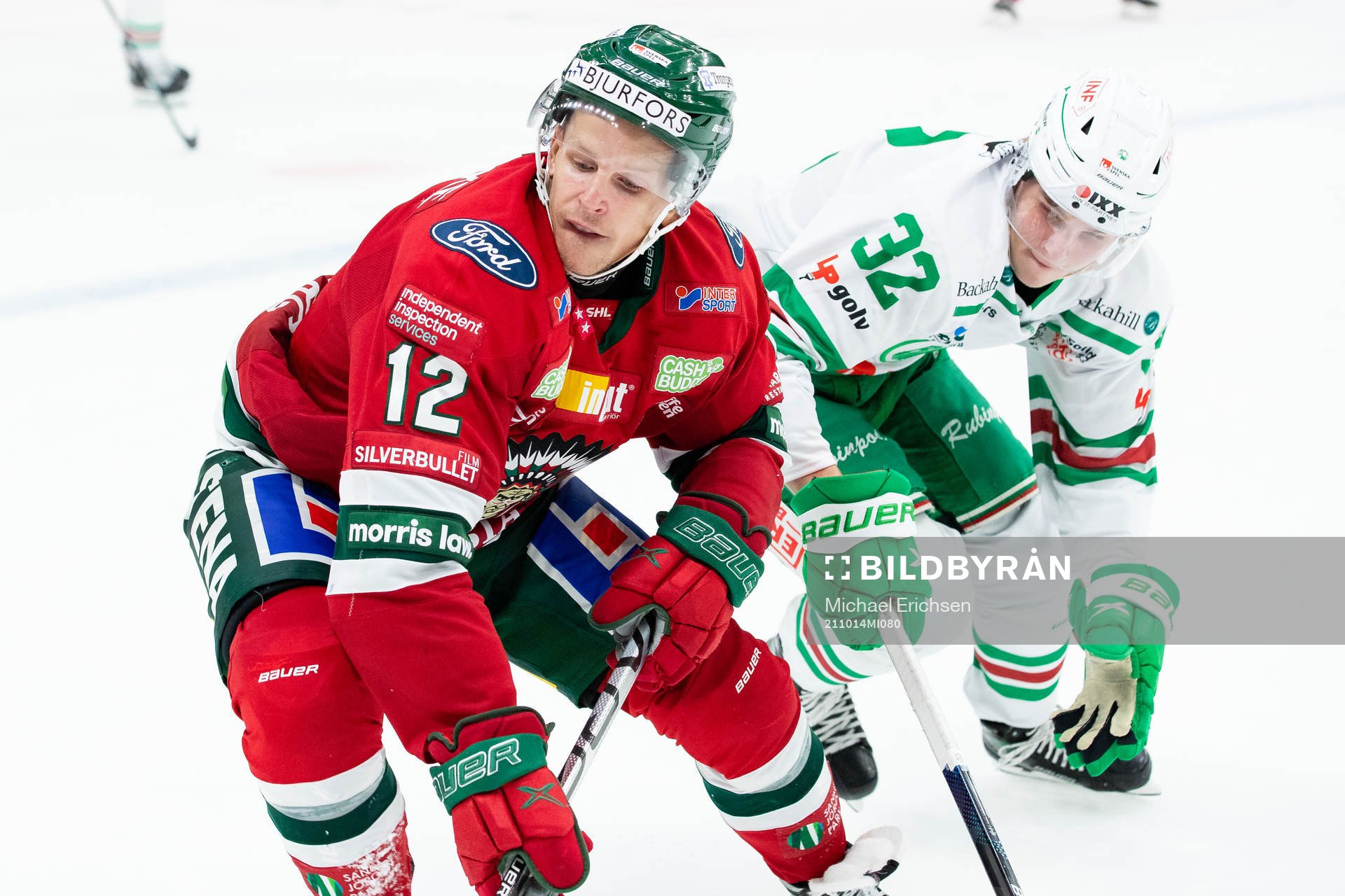 Frölundas Max Friberg och Rögles Oskar Hassel