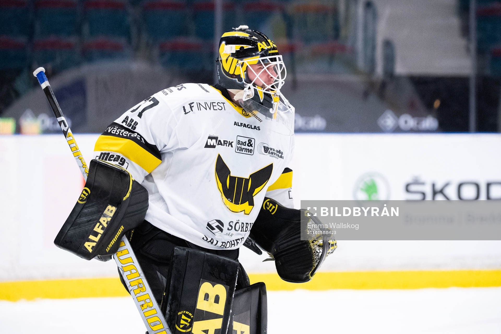 Västerås målvakt Johan Gustafsson jublar