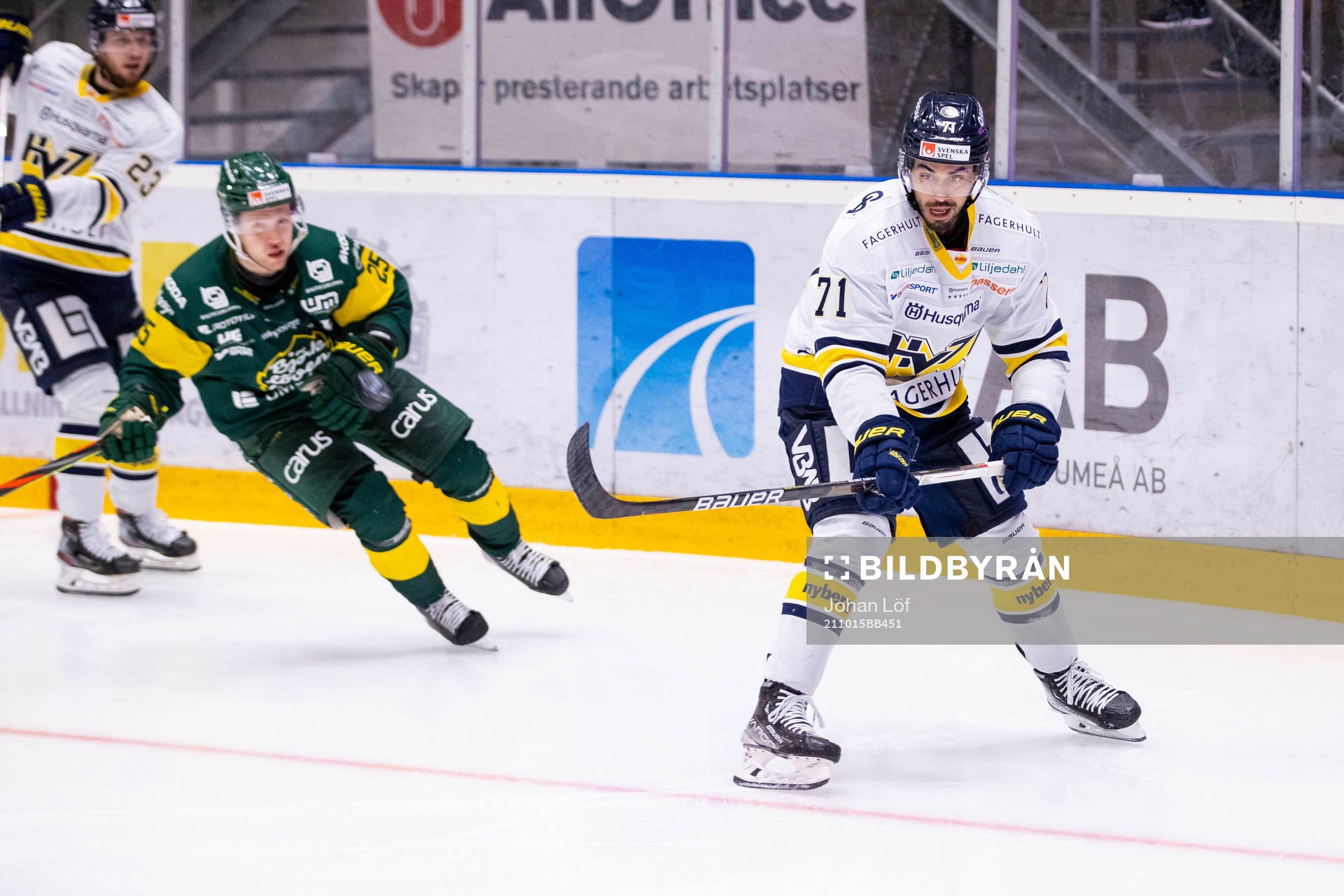 s Tyler Vesel