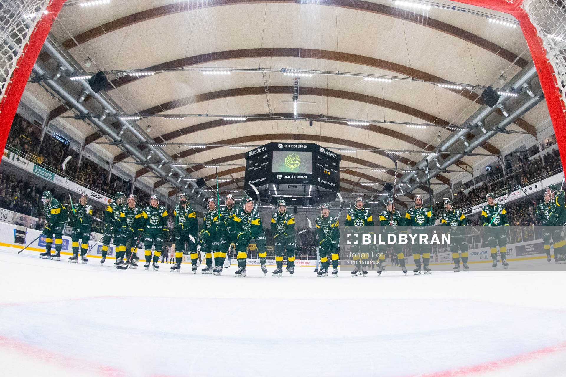 Björklövens tackar klacken