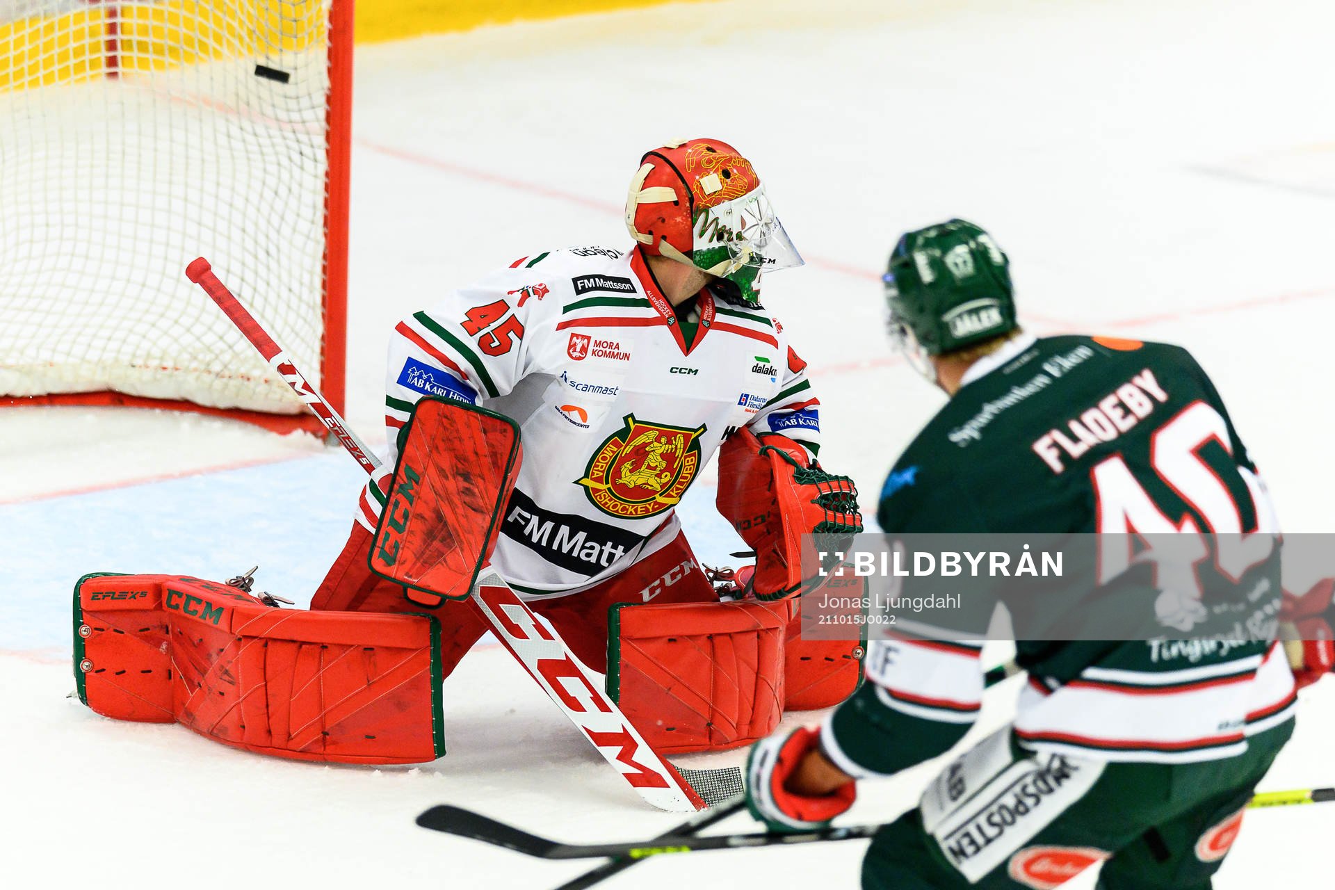 Tingsryds Tobias Fladeby gör mål 2-1 bakom Moras målvakt