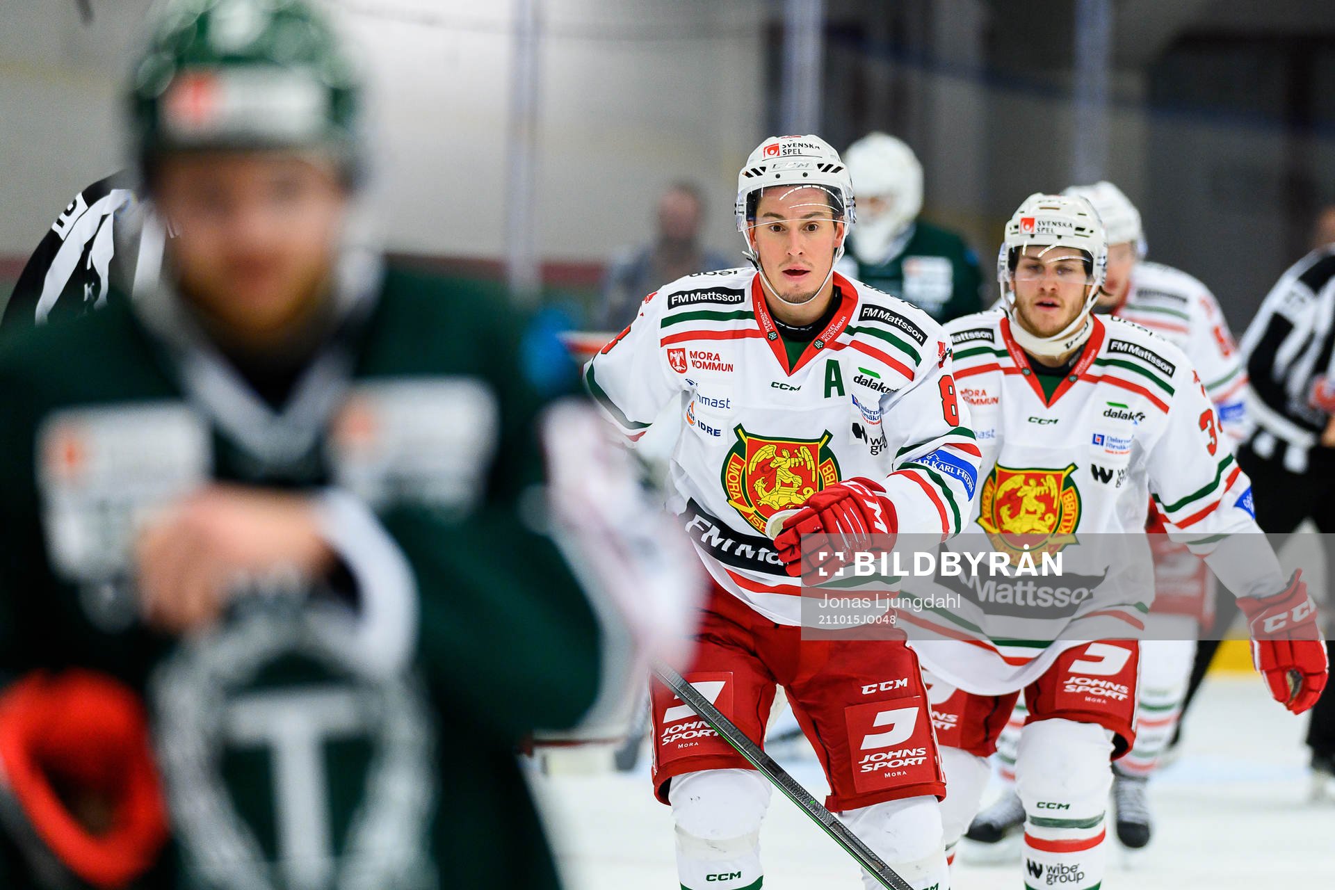 Moras Robin Johansson jublar