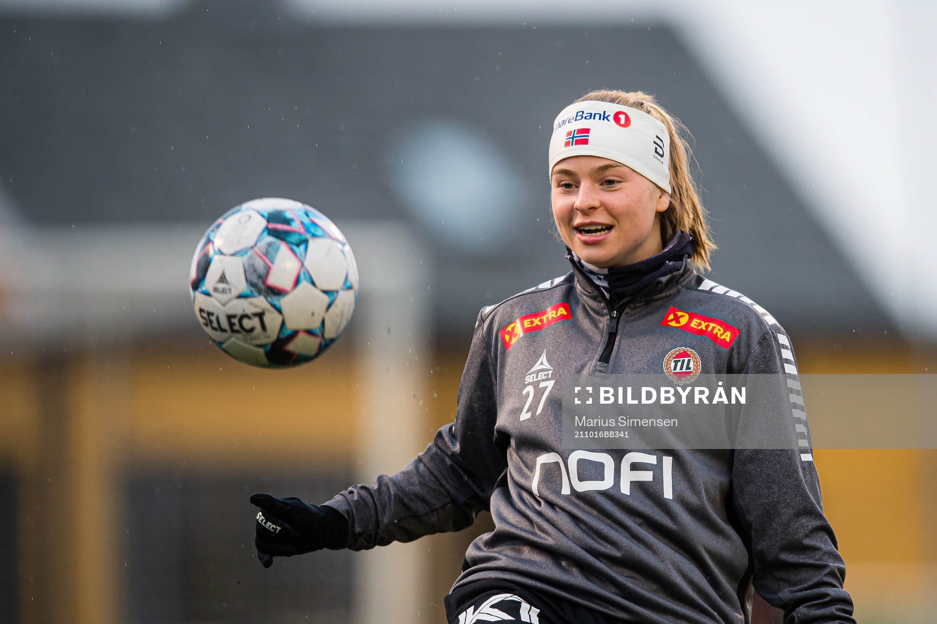 Ingvild Thynes Villa of Fløya warms up