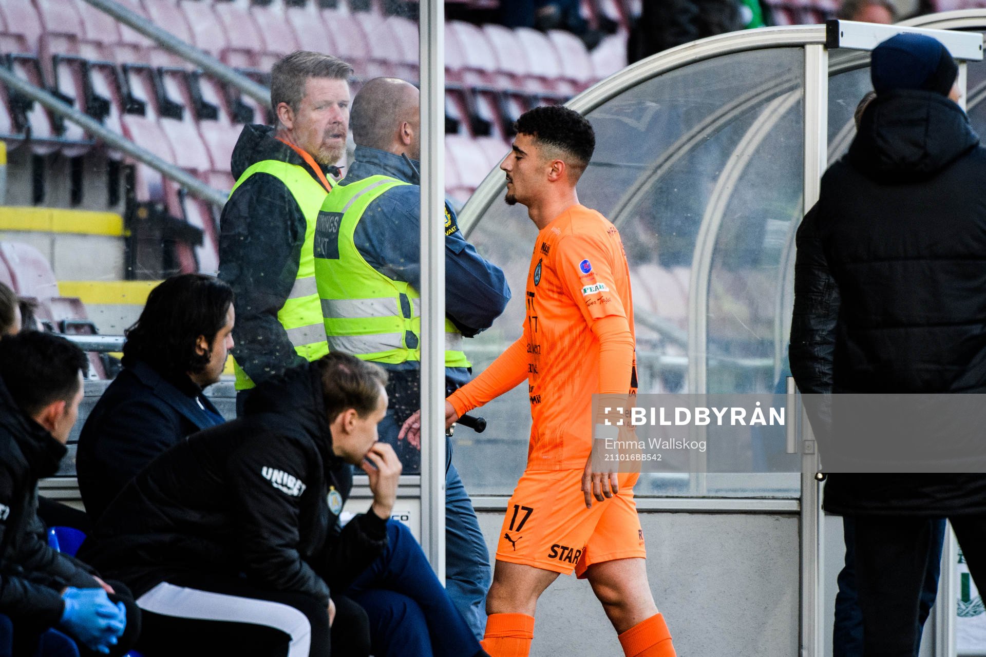 AFC Eskilstunas Ismet Lushaku lämnar planen