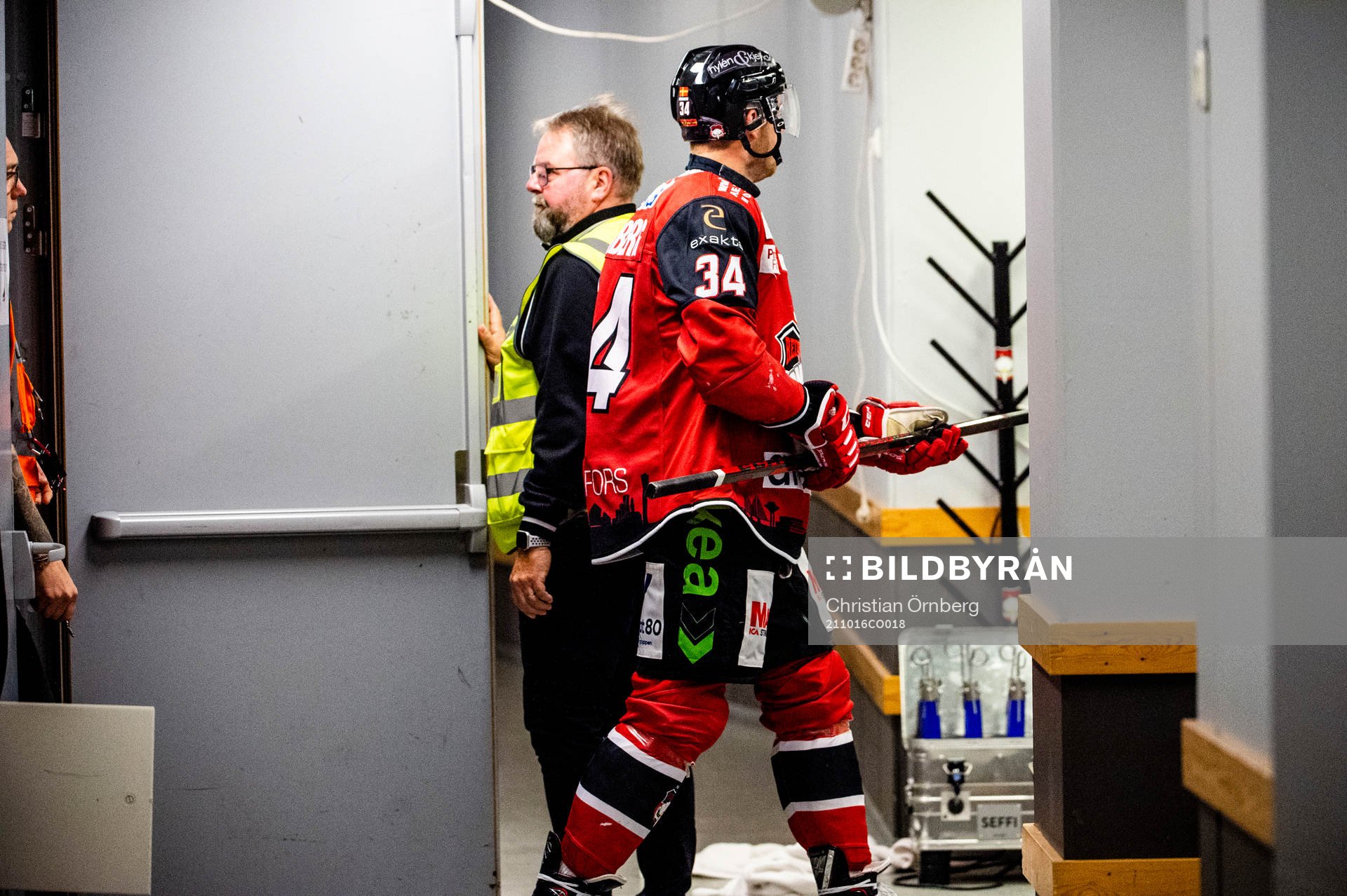 Malmö Redhawks Carl Söderberg får matchstraff och får