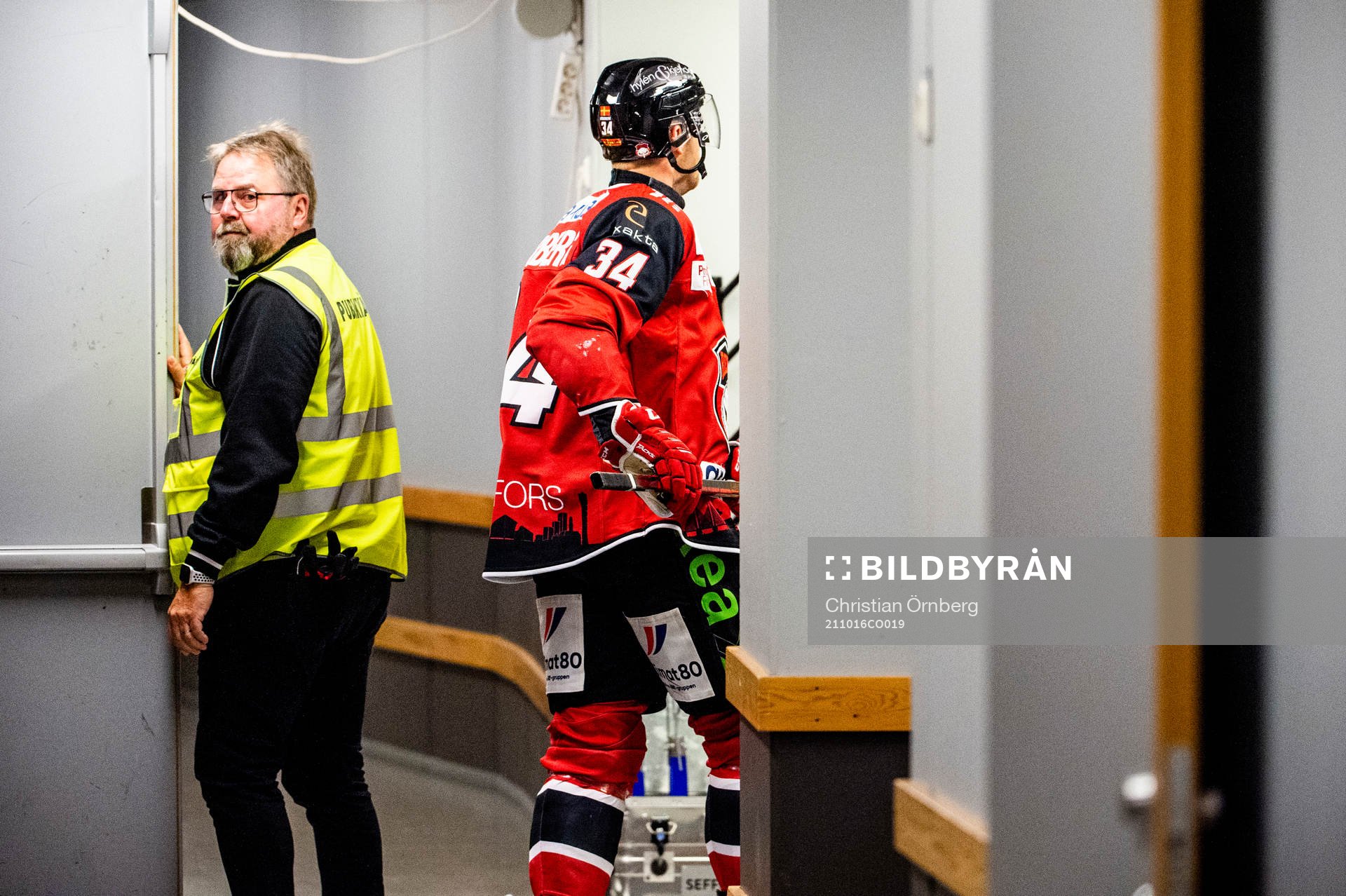 Malmö Redhawks Carl Söderberg får matchstraff och får