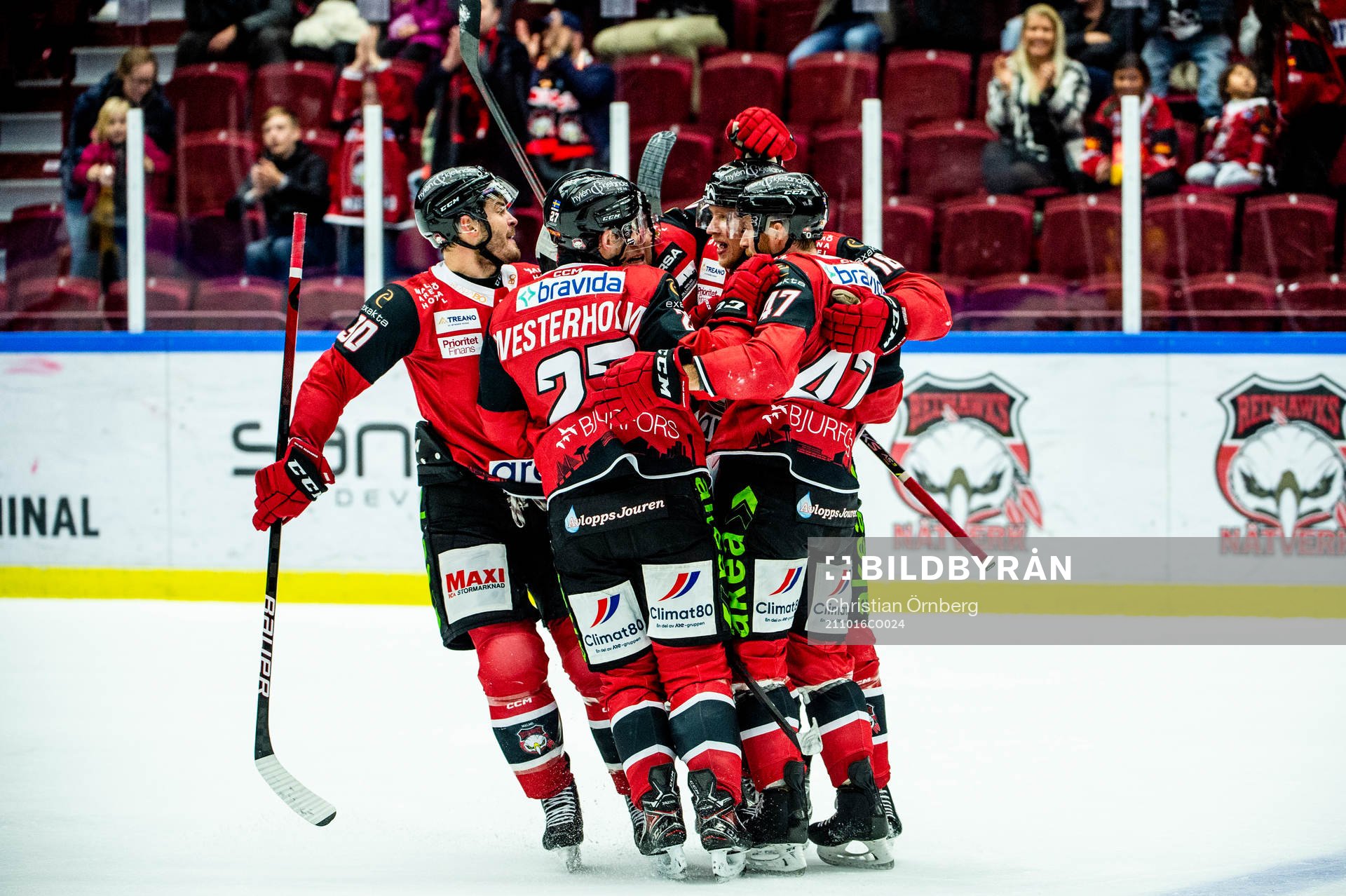 Malmö Redhawks Marcus Sylvegård jublar