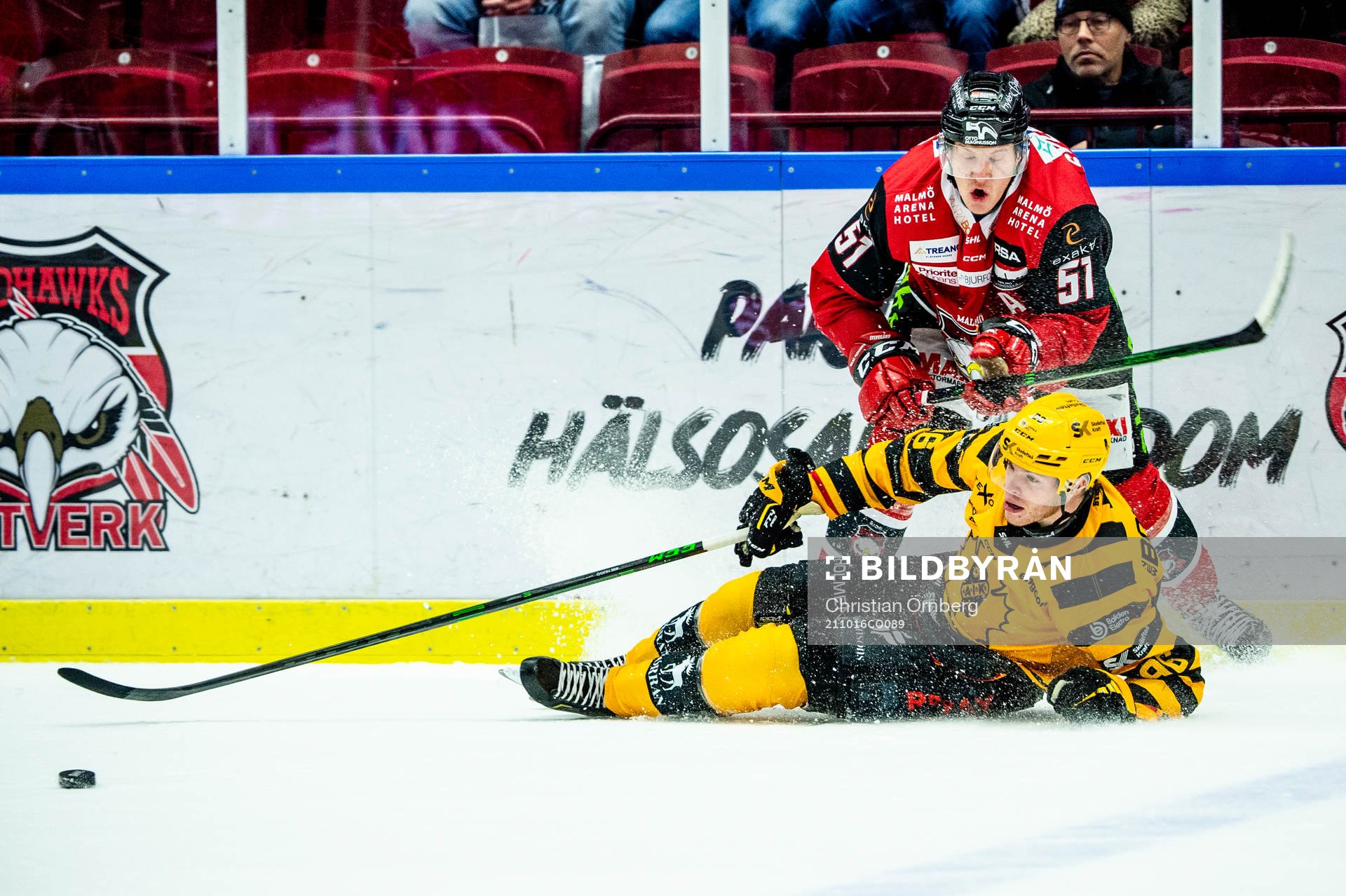 Malmö Redhawks Emil Sylvegård mot Skellefteås Rickard