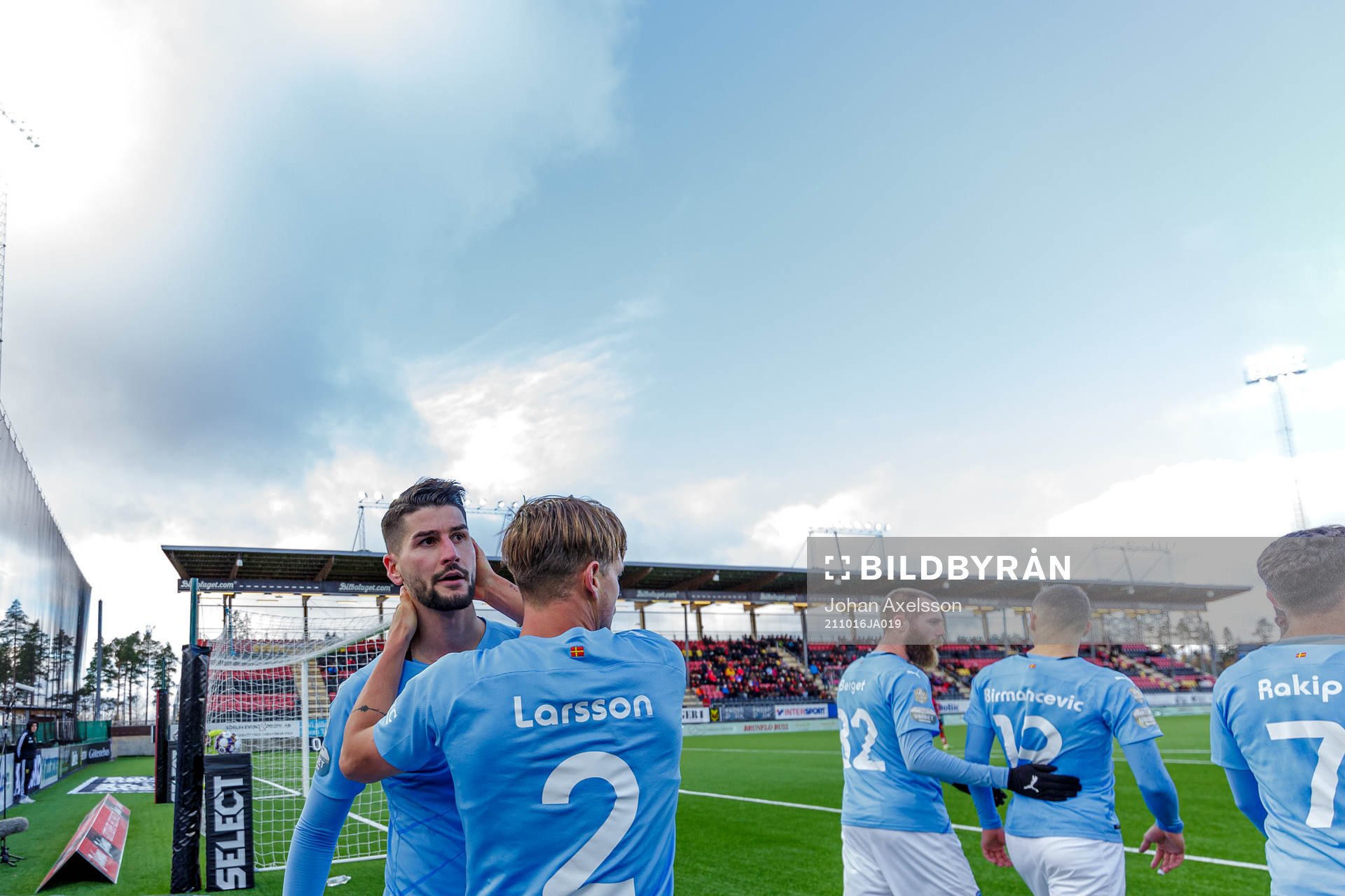 Malmös Antonio Colak och Eric Larsson jublar