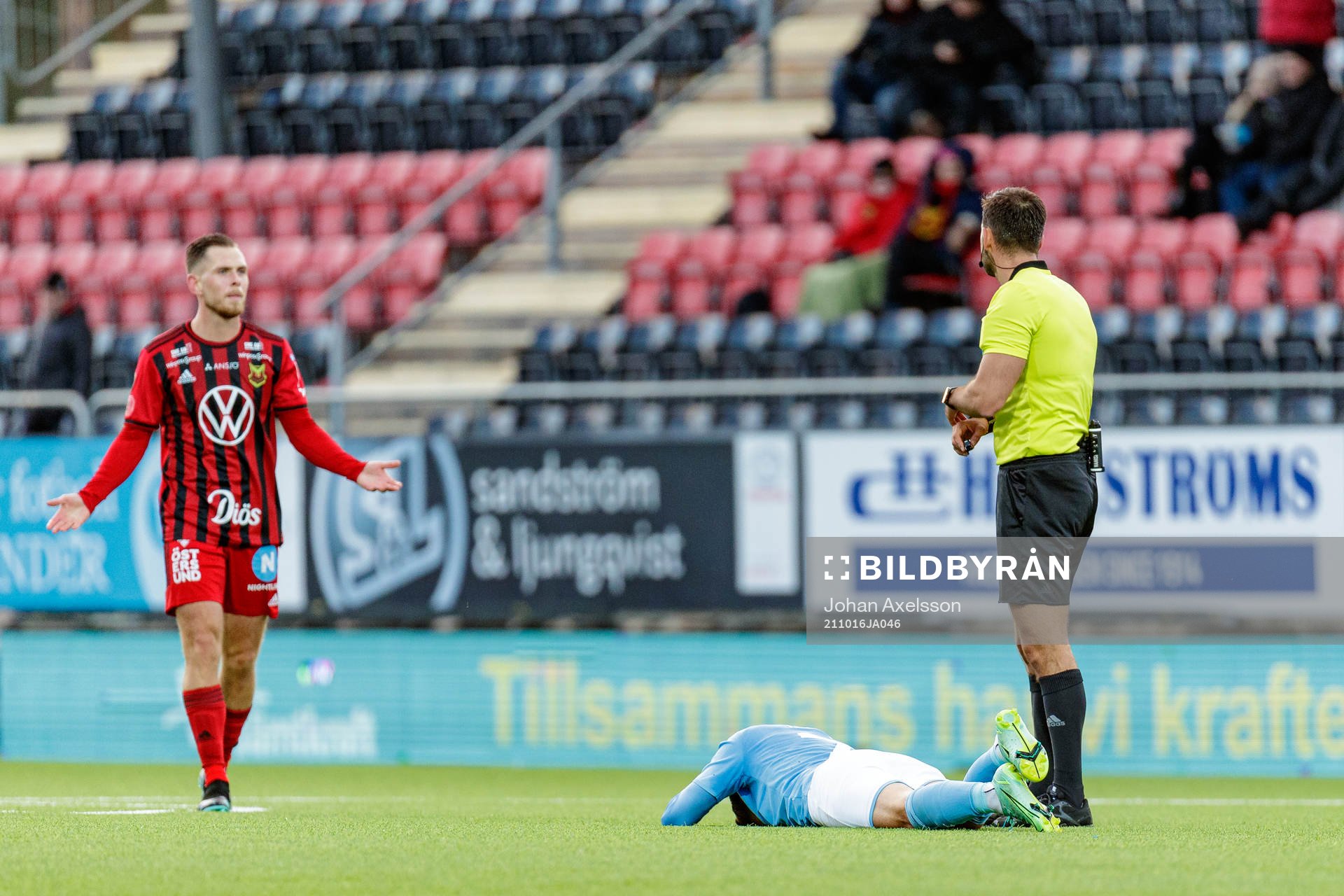 Malmös Erdal Rakip har ont