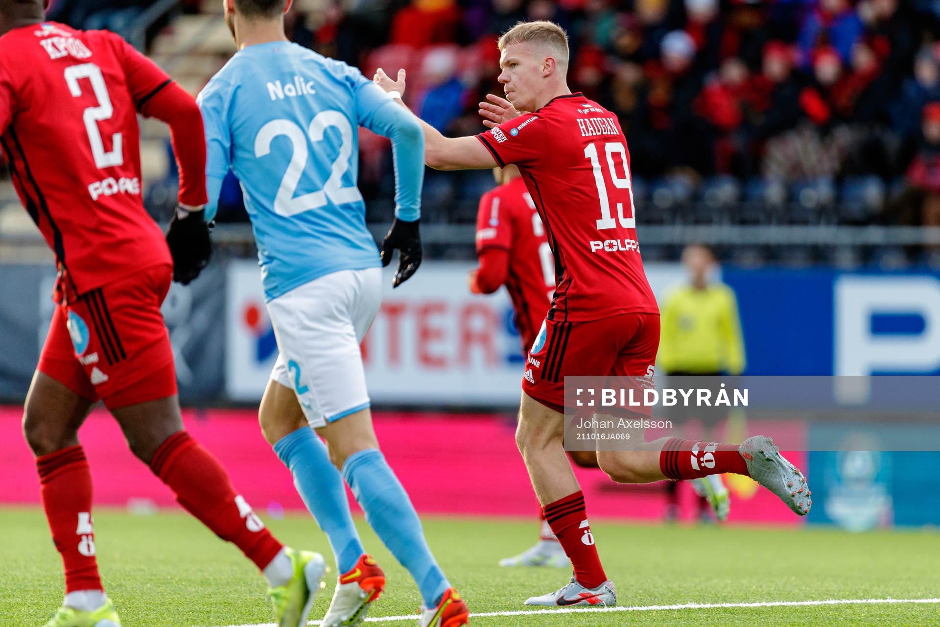 Östersunds Eirik Haugan reagerar