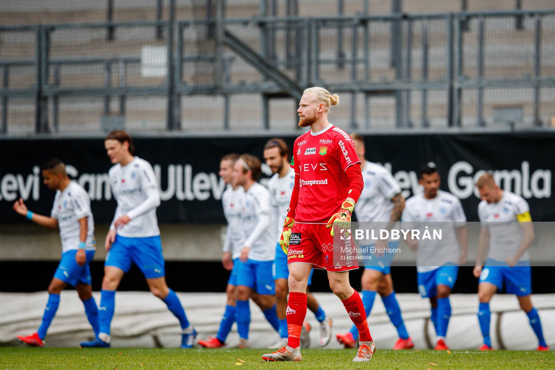 GAIS målvakt Mathias Karlsson deppar