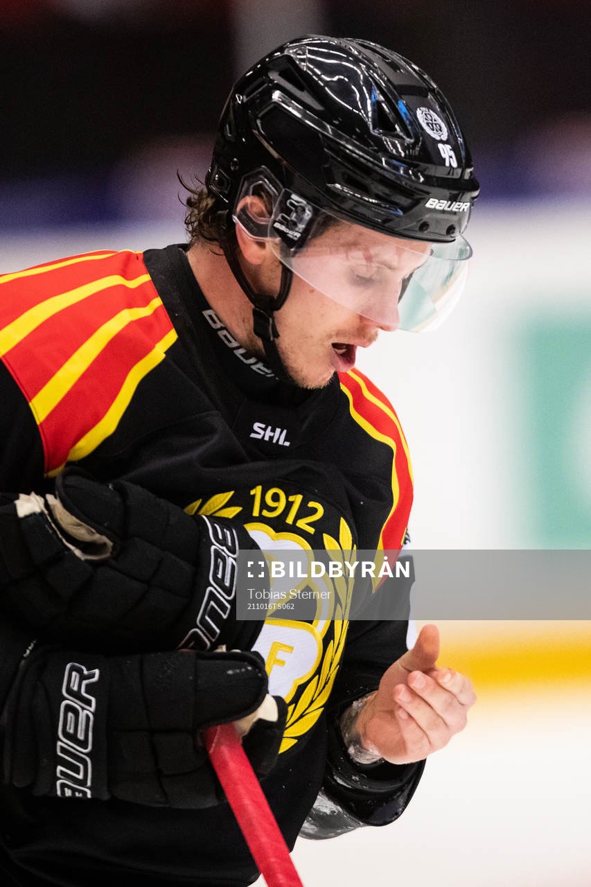 Brynäs Nick Olesen har ont