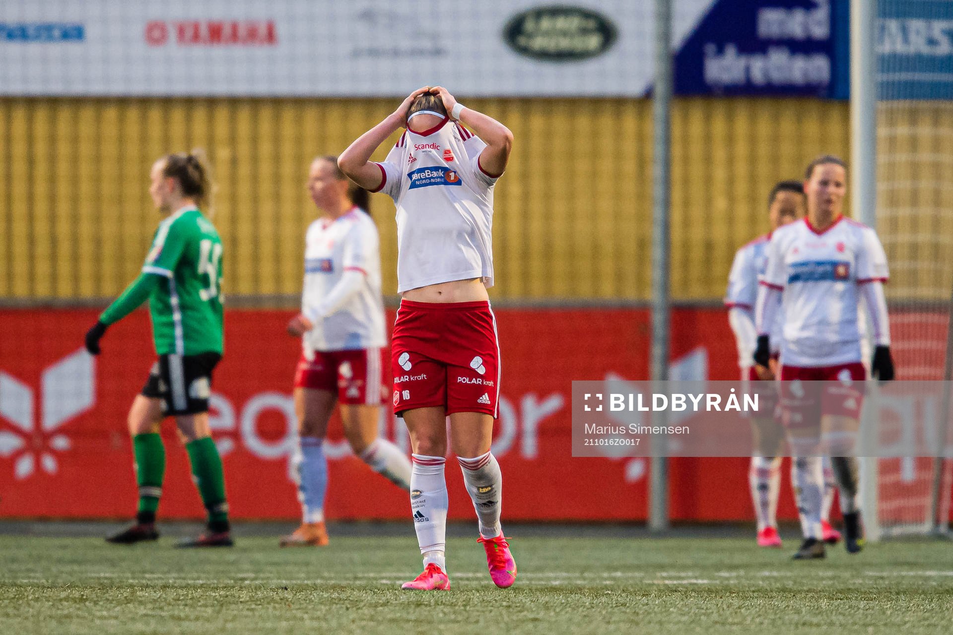 Jelena Karlicic of Medkila looks dejected