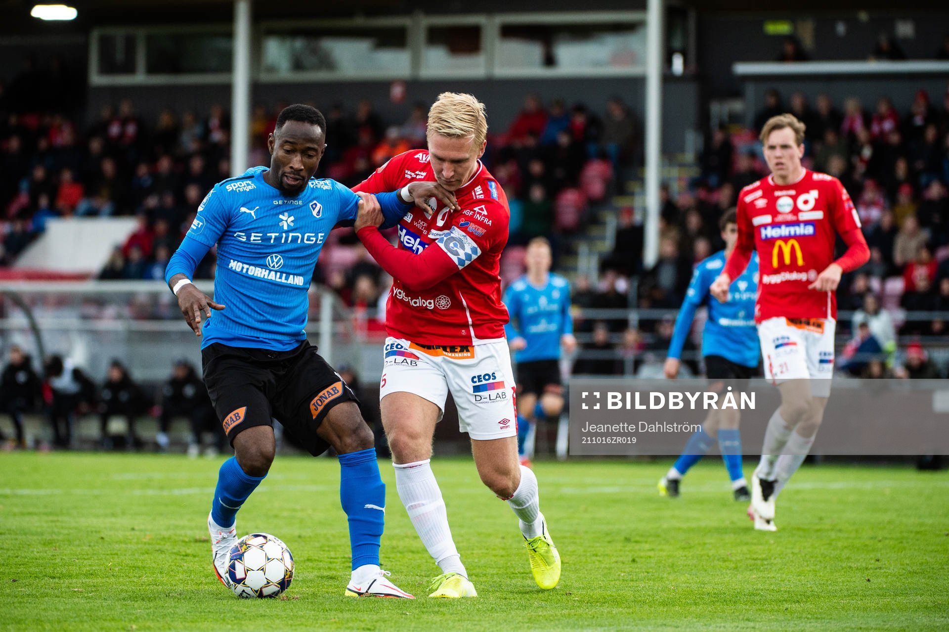 Halmstads Sadat Karim och Oliver Ekroth