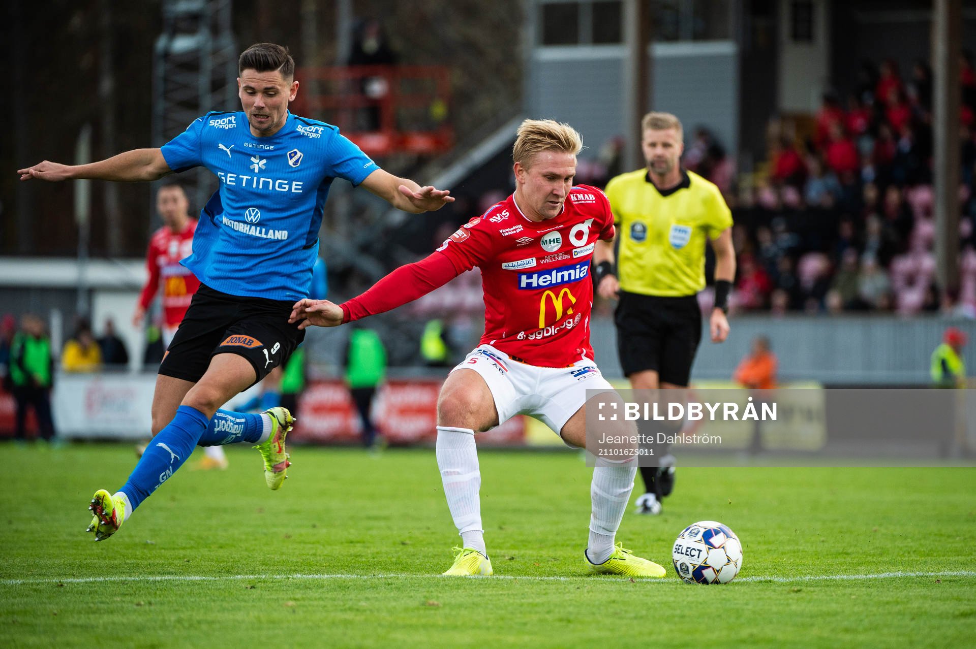 Halmstads Markus Antonsson och Degerfors Oliver Ekroth