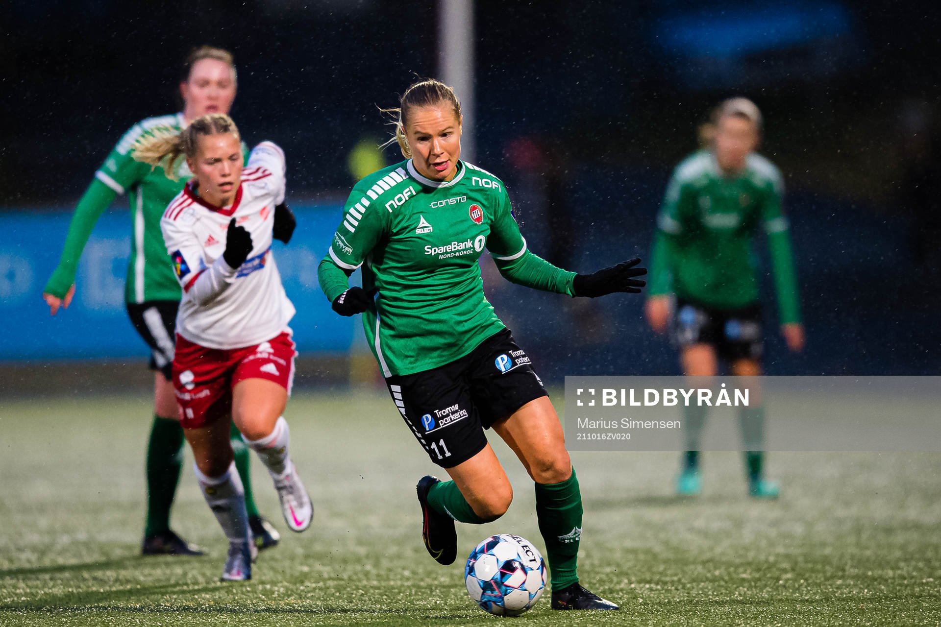 Sandra Rebecca Nikolaisen Simonsen of Fløya