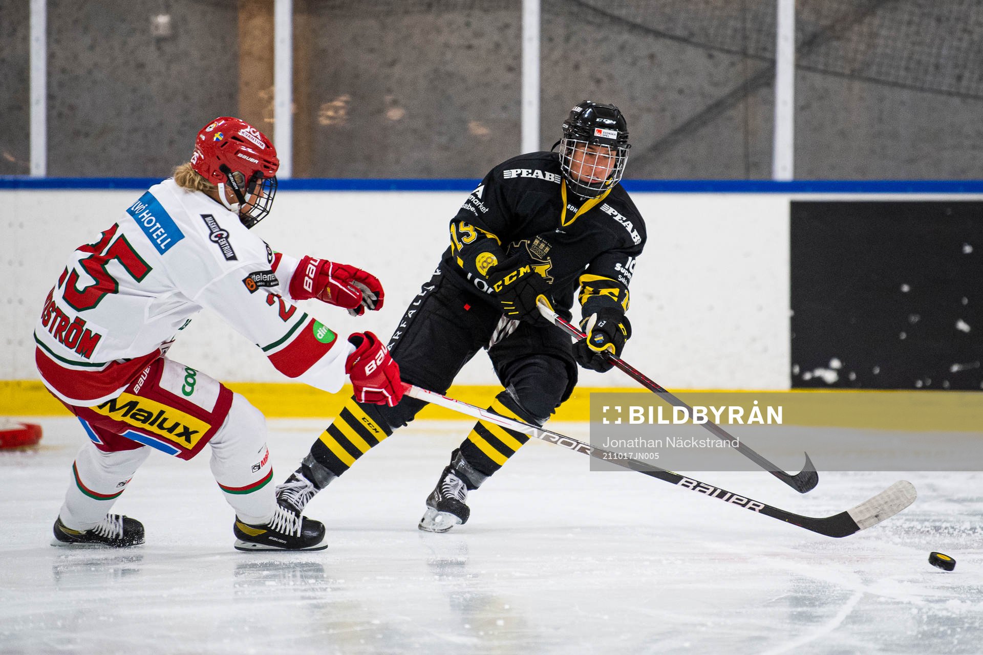 s Sarah Forster och Modos Maja Grundström