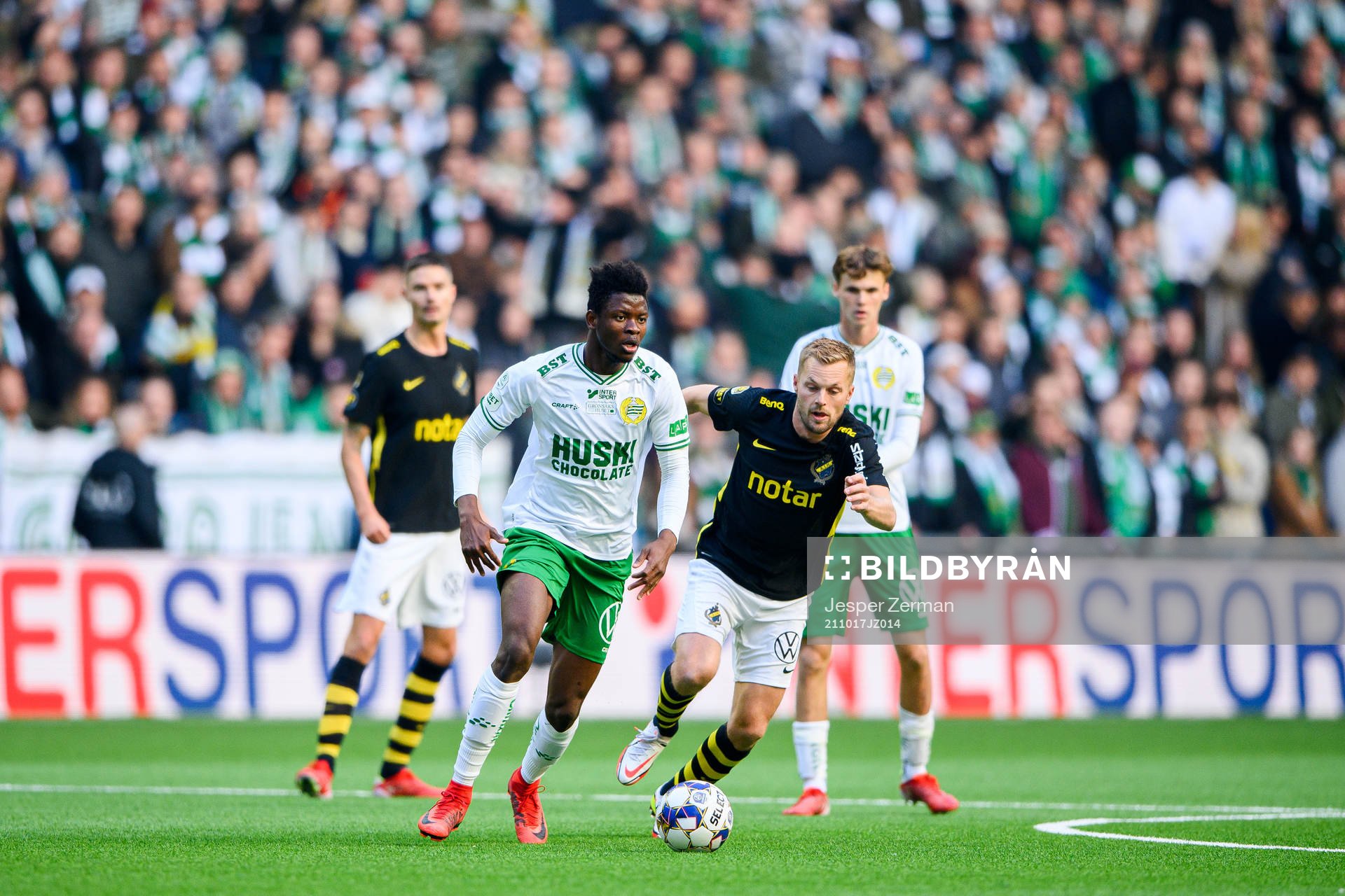 s Sebastian Larsson