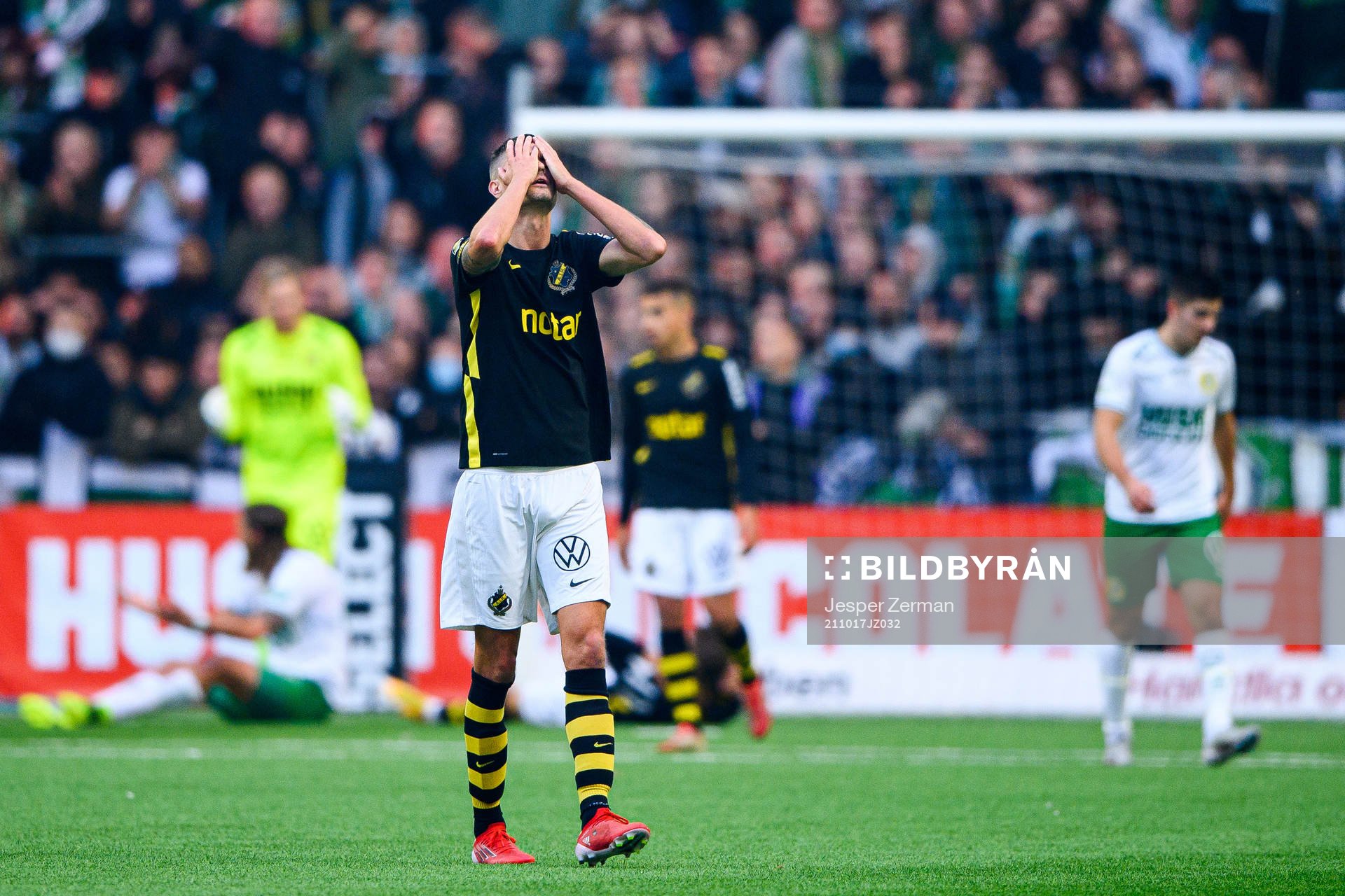 s Mikael Lustig deppar