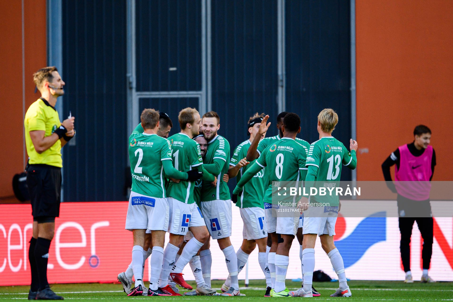 Brages spelare jublar
