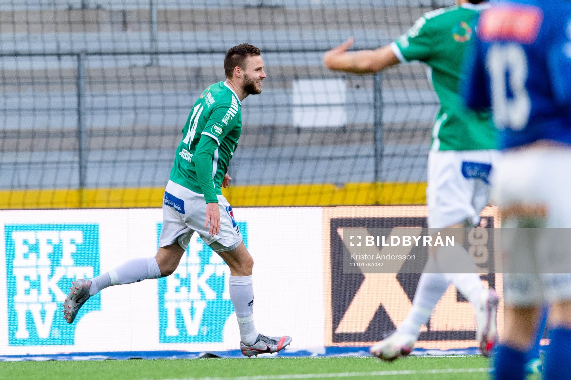 Brages Niklas Söderberg jublar under fotbollsmatchen i Superettan mellan Norrby och Brage den 17 oktober 2021 i Borås. 