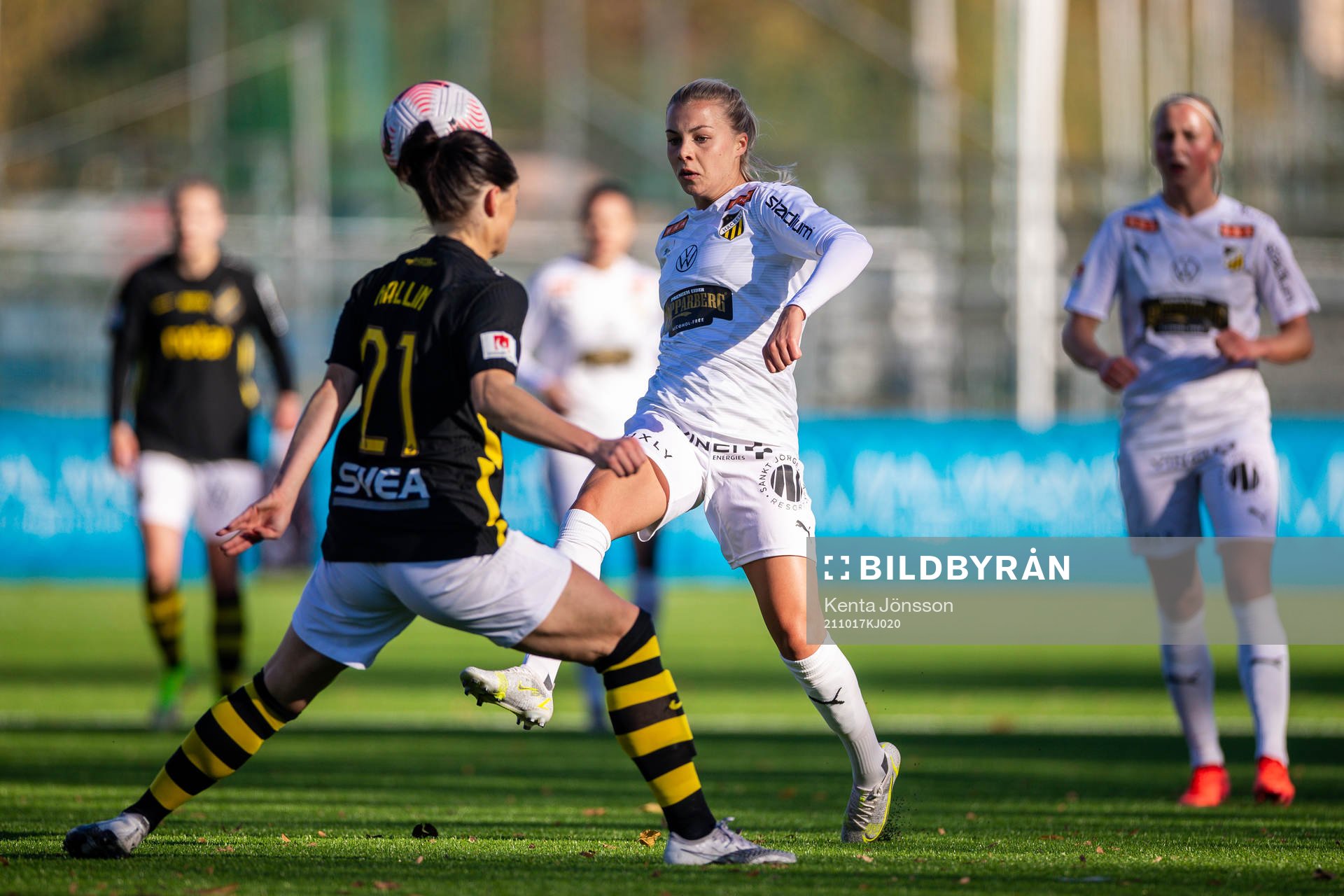 s Linda Hallin och Häckens Lotta Ökvist