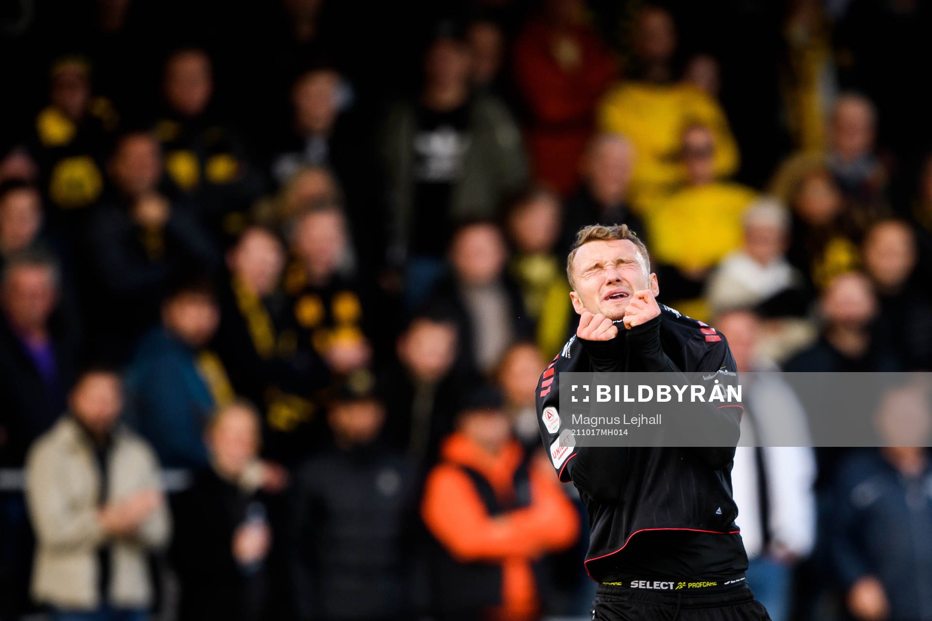 Kalmars Piotr Johansson reagerar
