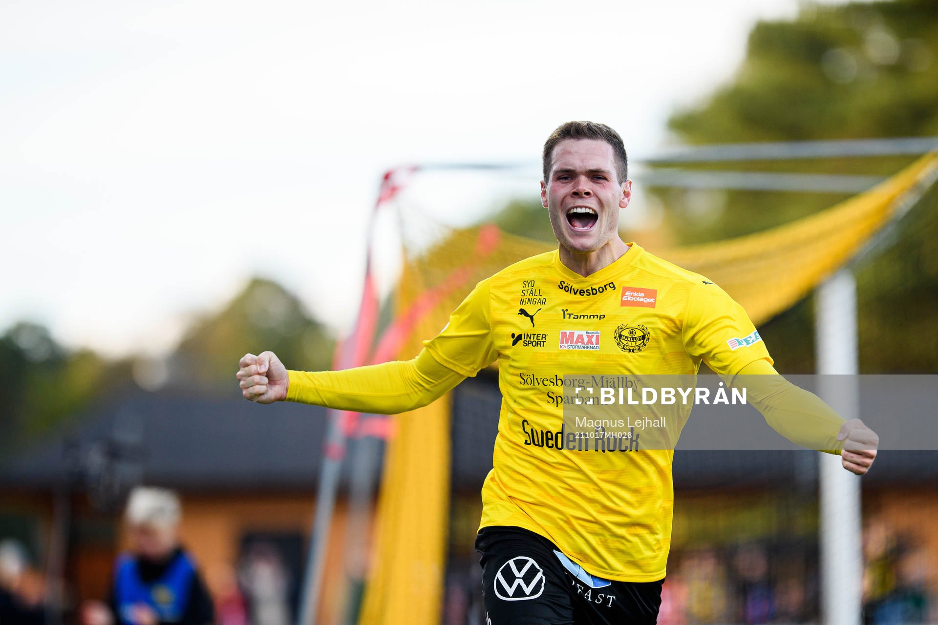 Mjällbys Jacob Bergström jublar