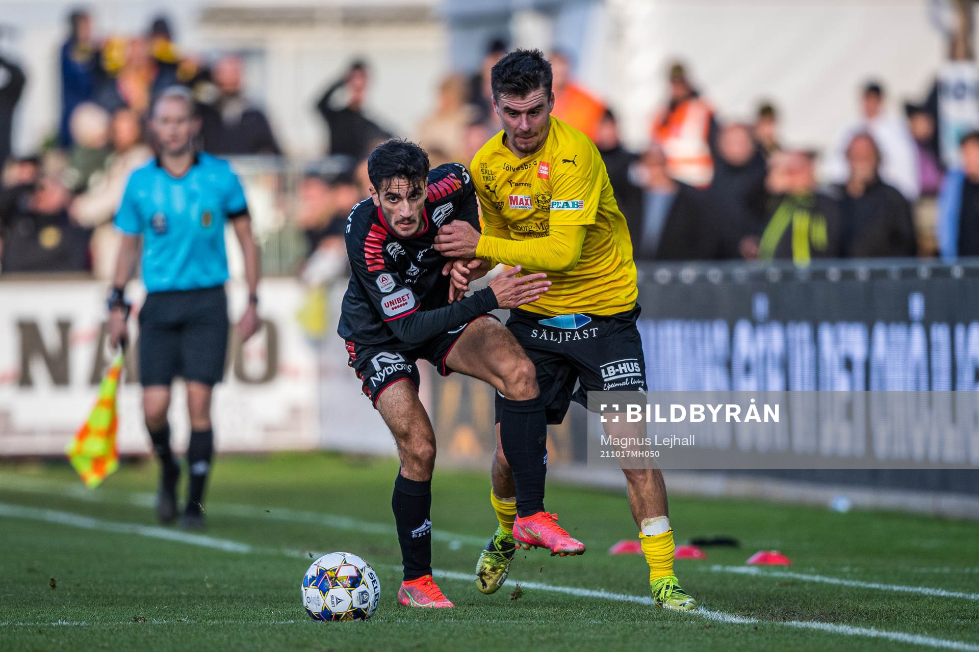 Mjällbys Jesper Gustavsson  och Kalmars Noah Shamoun