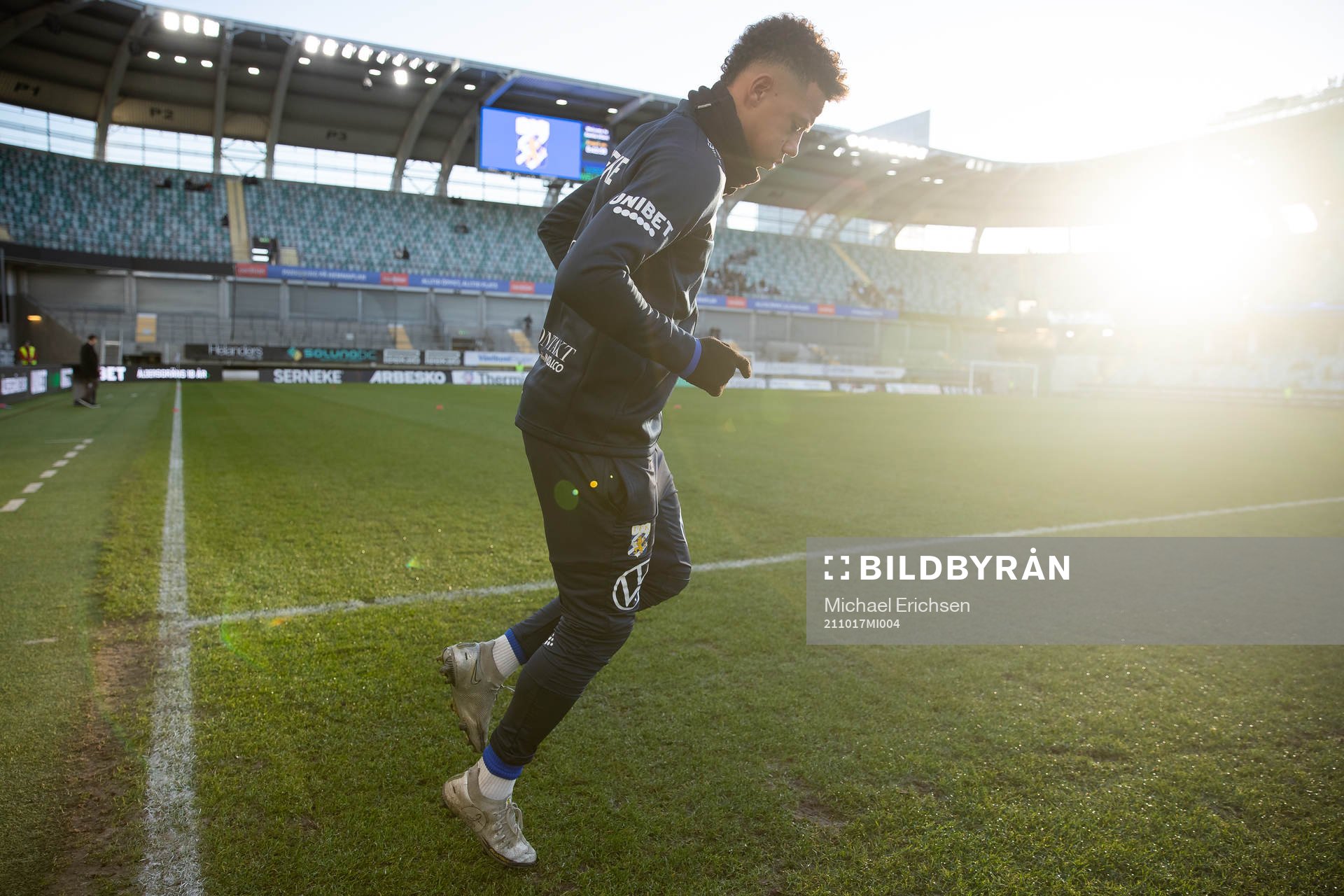 IFK Göteborgs Tobias Sana innan fotbollsmatchen i