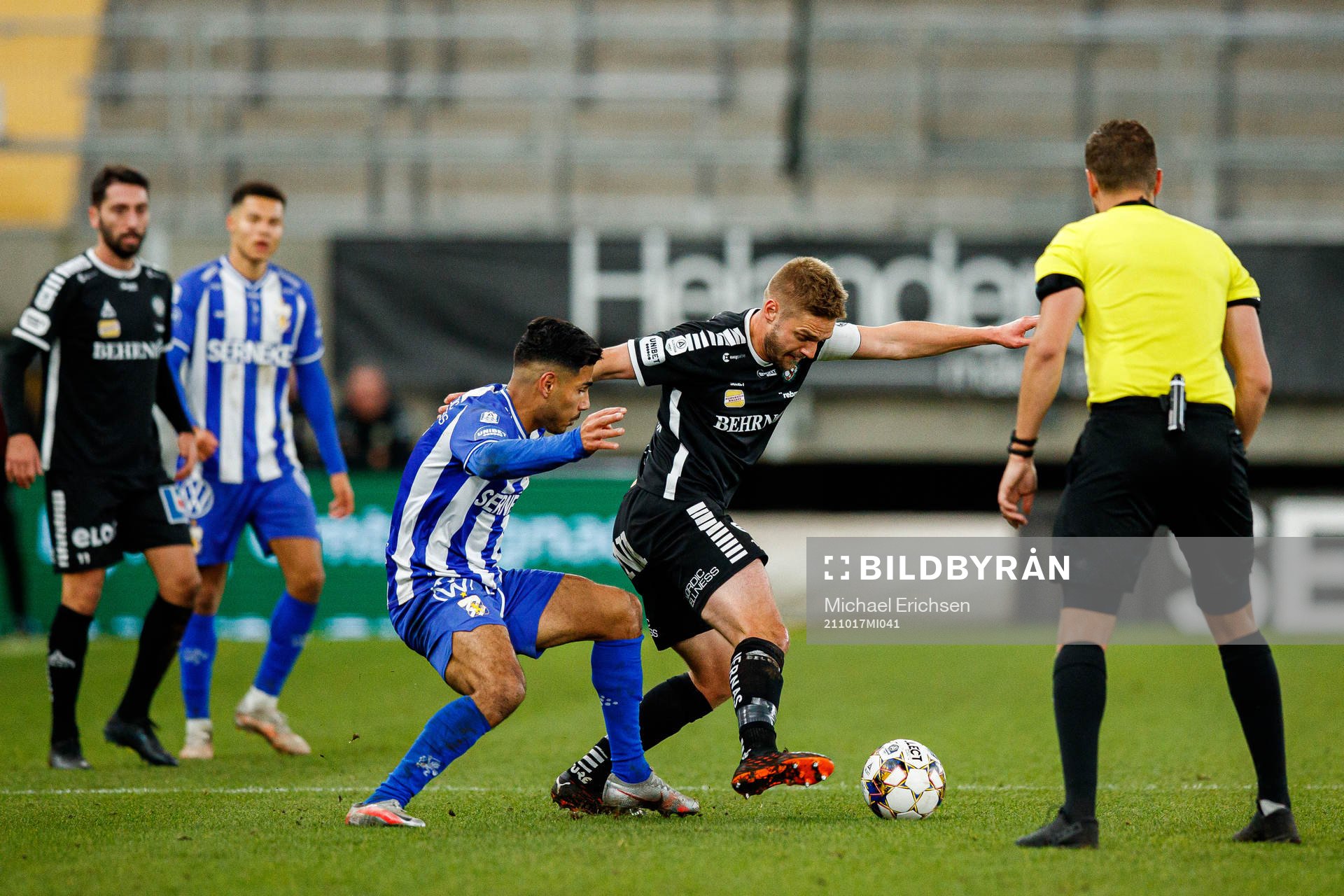 IFK Göteborgs Hosam Aiesh och Örebros Johan Mårtensson